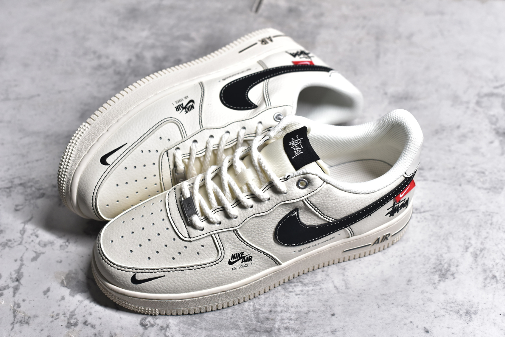 图片[7]-#NK Air Force 1\’07 Low 斯图西联名-米白黑勾红标 空军一号 低帮休闲板鞋 SJ6698-015 #原楦头原纸板 原装鞋盒 定制五金配件 内置全掌气垫 原厂鞋底 尺码：36 36.5 37.5 38 38.5 39 40 40.5 41 42 42.5 43 44 44.5 45-选品中心
