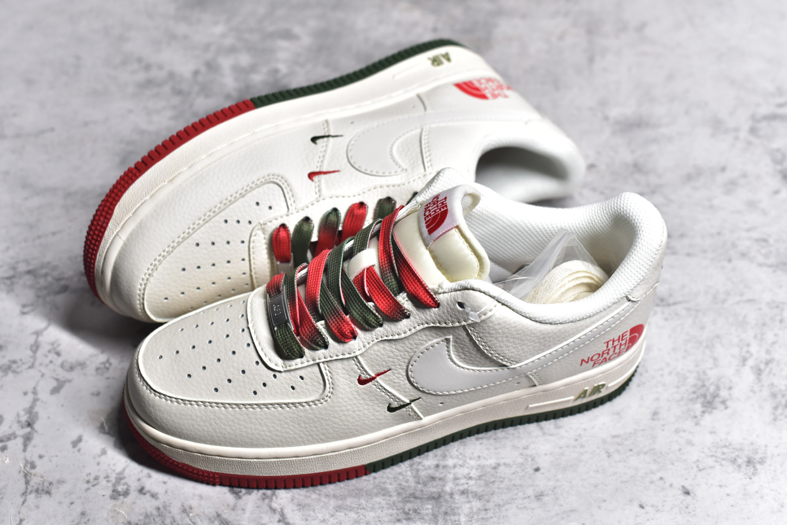 图片[7]-#NK Air Force 1\’07 Low 北面联名-米红绿双拼 空军一号 低帮休闲板鞋 XZ6188-011 #原楦头原纸板 原装鞋盒 定制五金配件 内置全掌气垫 原厂鞋底 尺码：36 36.5 37.5 38 38.5 39 40 40.5 41 42 42.5 43 44 44.5 45-选品中心