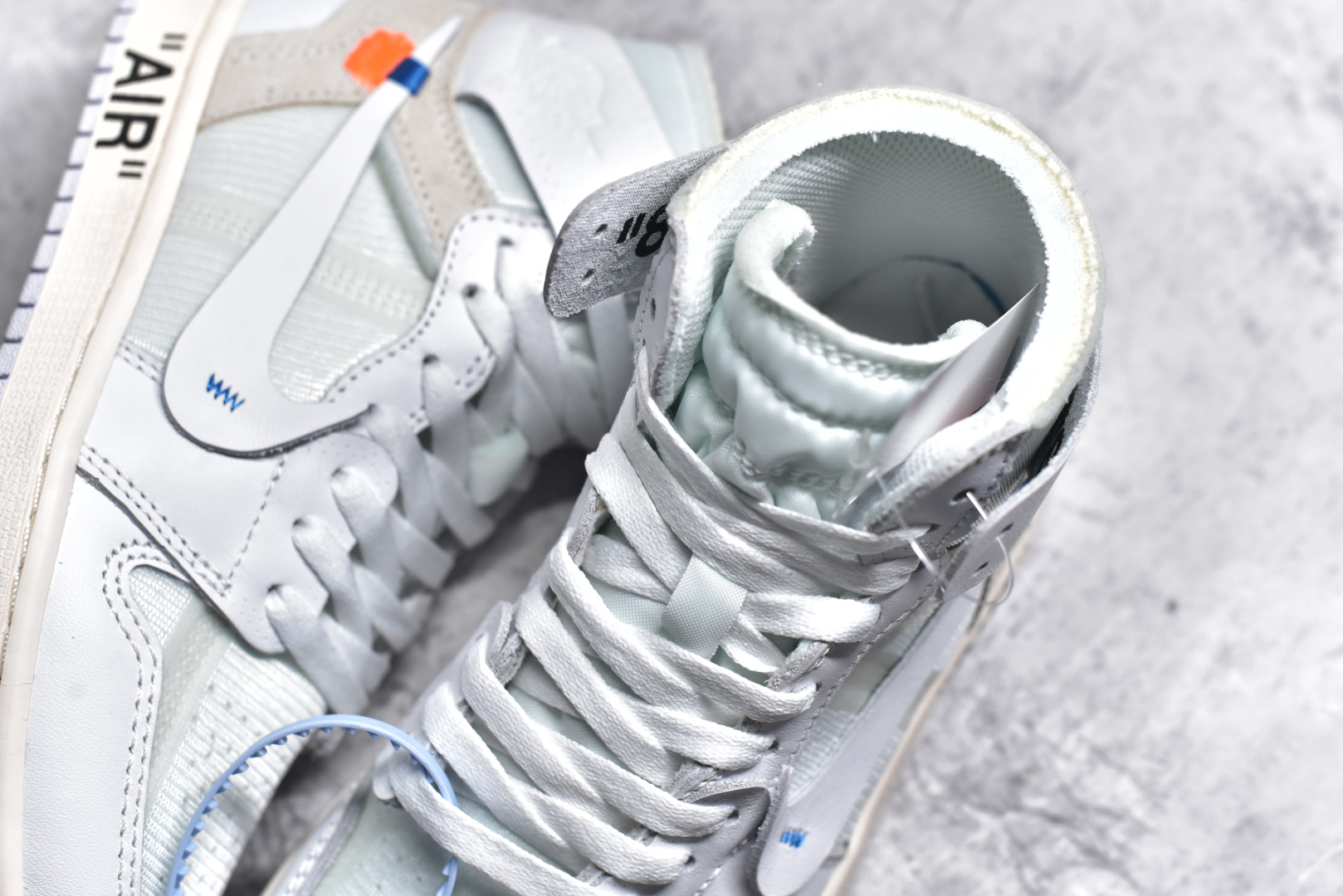 图片[9]-#OFF-WHITE x Air Jordan AJ1 Retro High OW联名欧洲限定纯白 AQ0818-100 外贸特供批次 终端控货优势输出 新配色不断更新开发 市场中端王者 全套原纸板楦头开发 确保原汁原味 完美呈现一代版型 一比一鞋头弧度高度鞋身弧度 此版本只针对中端市场 细节品控鞋型随意秒杀市面同价位 鞋型完美 不臃肿别扭 头层皮料加持 用料绝不含糊 进口玻璃冲刀皮料裁剪零毛边 电脑针车工艺 超高鞋面清洁度 最高QC检验标准 控制溢胶瑕疵 原盒原配 飞翼3D高频深度立体 工艺方面大到整体鞋型 漏斗收腰 底线拉帮 LOGO立体程度 小到针眼排布 载片对称 冲孔效果 鞋标规范 鞋垫背胶等等 无一不是口碑收割 每双都是一个回头客 尺码：36 36.5 37.5 38 38.5 39 40 40.5 41 42 42.5 43 44 44.5 45 46 47.5-选品中心