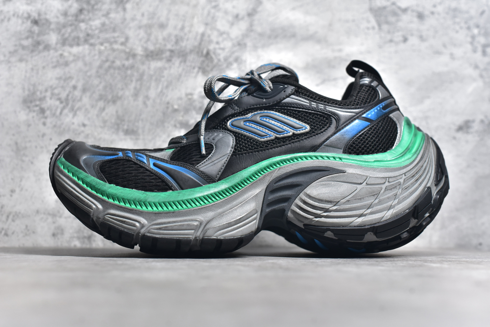 #Balenciaga 巴黎世家 10XL 复古老爹鞋 国内一线高端外贸大厂出品 品质无需多言赘述 买到即是赚到 全码货齐 退换无忧 放心推广 尺码：35-45 比运动鞋偏大一码-选品中心