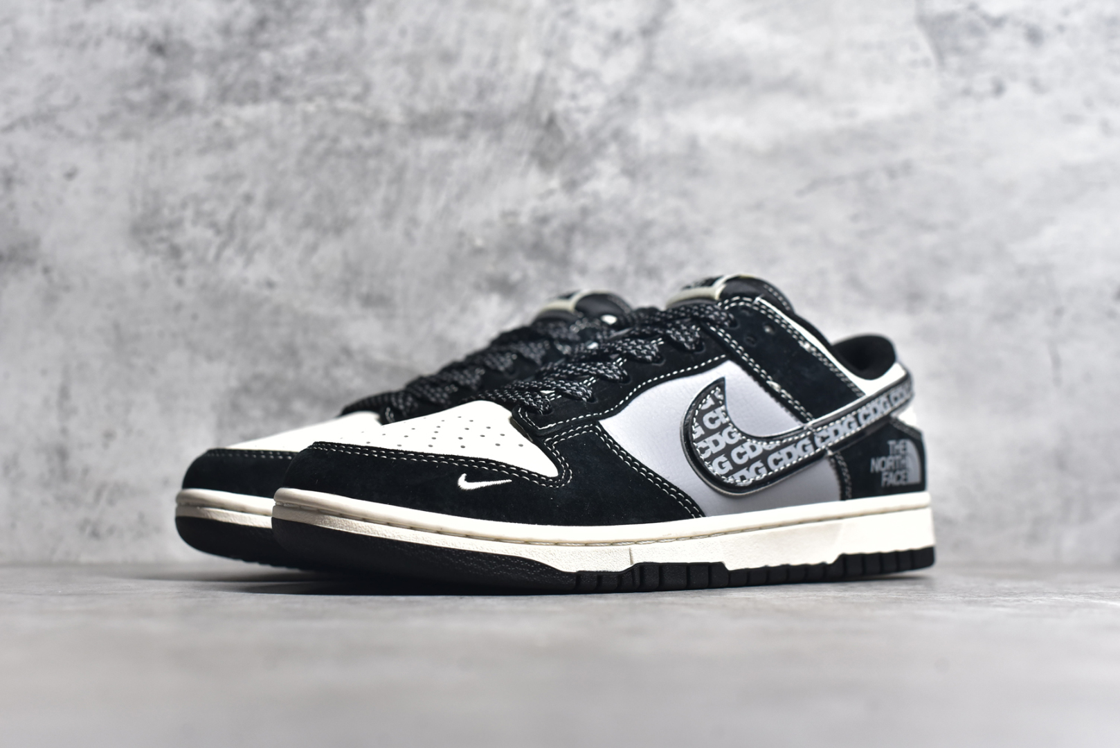 图片[2]-#NK SB Dunk Low 北面联名-EDG印花勾 周年高端定制 低帮休闲板鞋 XS1086-005 #定制鞋盒 大厂纯原品质出货 超高清洁度 皮料切割干净无任何毛边 细节完美 尺码：36 36.5 37.5 38 38.5 39 40 40.5 41 42 42.5 43 44 44.5 45-选品中心