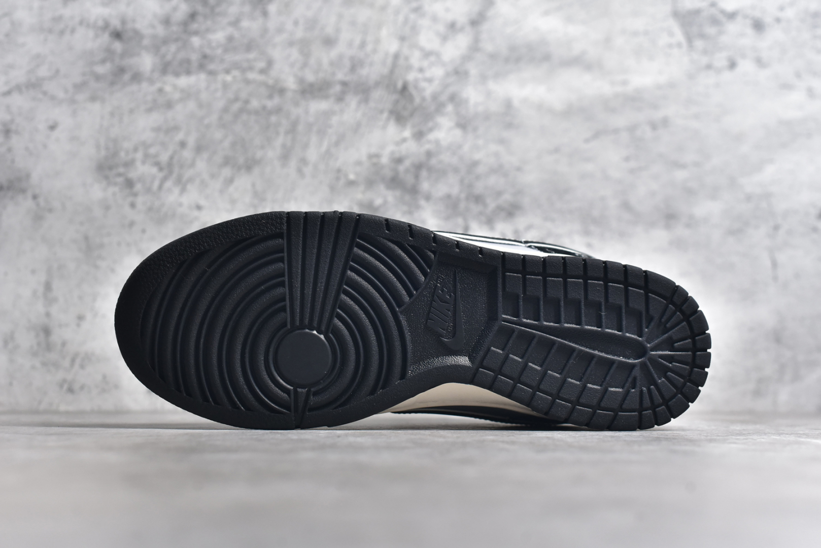 图片[6]-#NK SB Dunk Low 北面联名-EDG印花勾 周年高端定制 低帮休闲板鞋 XS1086-005 #定制鞋盒 大厂纯原品质出货 超高清洁度 皮料切割干净无任何毛边 细节完美 尺码：36 36.5 37.5 38 38.5 39 40 40.5 41 42 42.5 43 44 44.5 45-选品中心