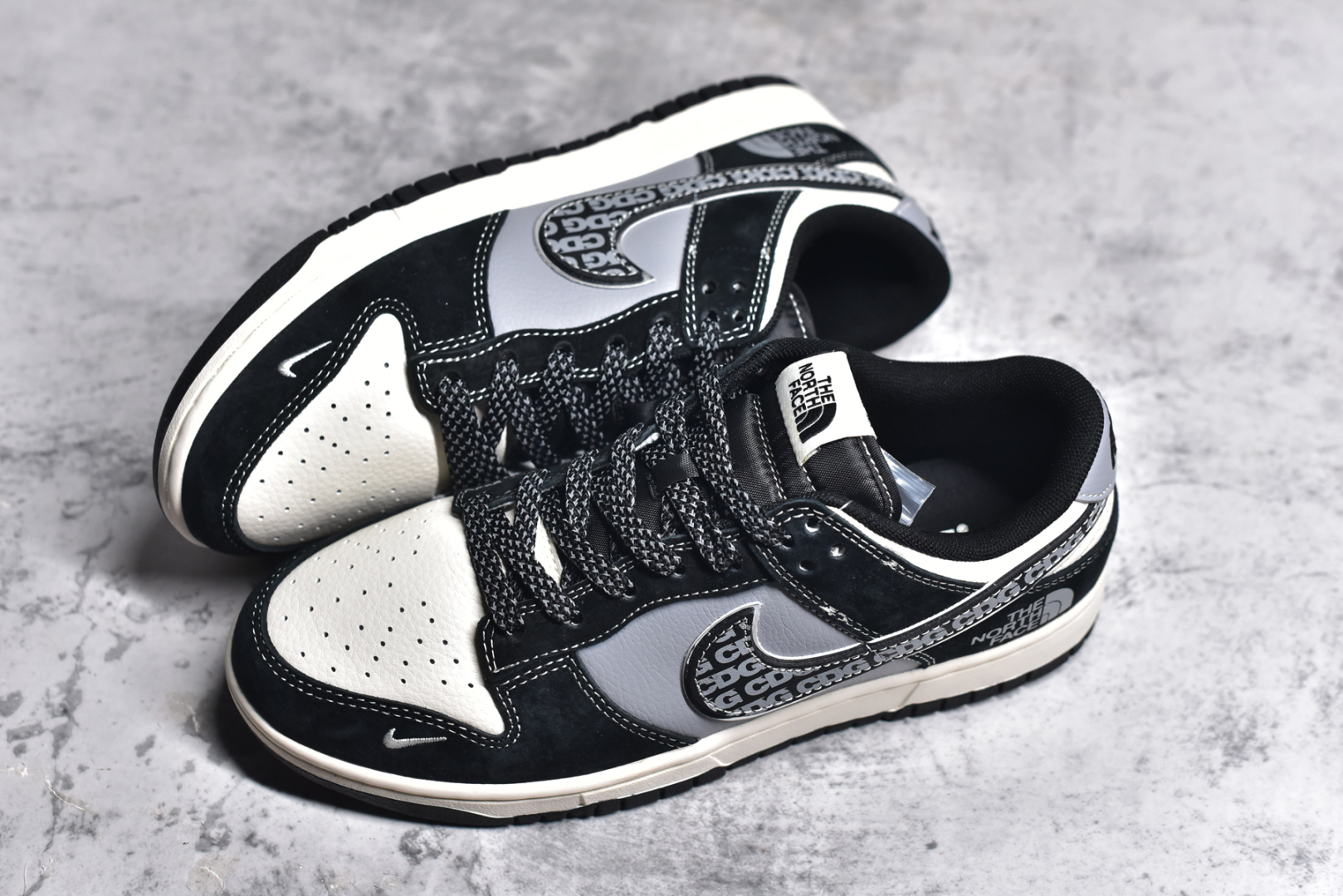 图片[7]-#NK SB Dunk Low 北面联名-EDG印花勾 周年高端定制 低帮休闲板鞋 XS1086-005 #定制鞋盒 大厂纯原品质出货 超高清洁度 皮料切割干净无任何毛边 细节完美 尺码：36 36.5 37.5 38 38.5 39 40 40.5 41 42 42.5 43 44 44.5 45-选品中心