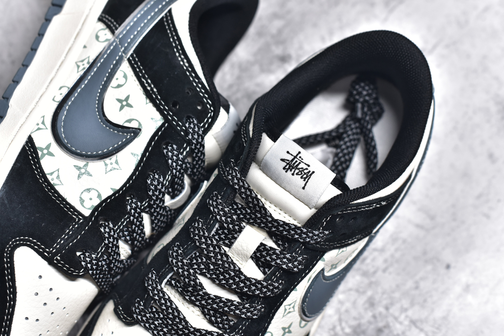 图片[9]-#NK SB Dunk Low 斯图西联名-黑白印花 周年高端定制 低帮休闲板鞋 XX3168-212 #定制鞋盒 大厂纯原品质出货 超高清洁度 皮料切割干净无任何毛边 细节完美 尺码：36 36.5 37.5 38 38.5 39 40 40.5 41 42 42.5 43 44 44.5 45-选品中心