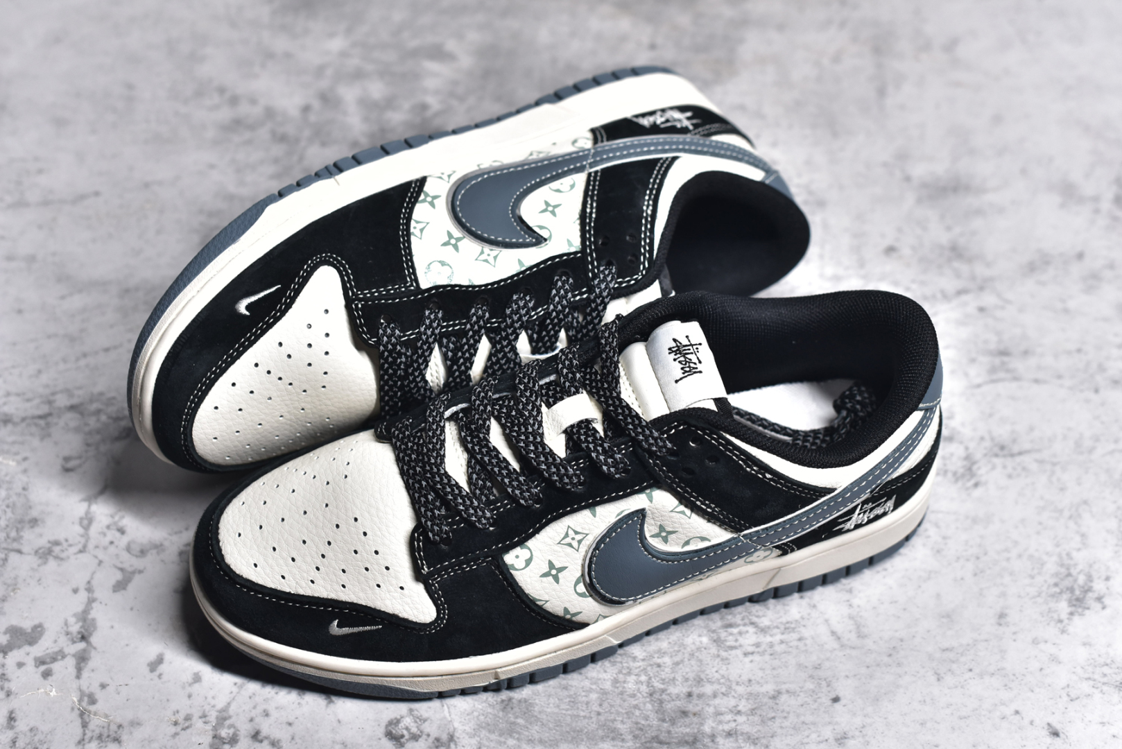 图片[7]-#NK SB Dunk Low 斯图西联名-黑白印花 周年高端定制 低帮休闲板鞋 XX3168-212 #定制鞋盒 大厂纯原品质出货 超高清洁度 皮料切割干净无任何毛边 细节完美 尺码：36 36.5 37.5 38 38.5 39 40 40.5 41 42 42.5 43 44 44.5 45-选品中心