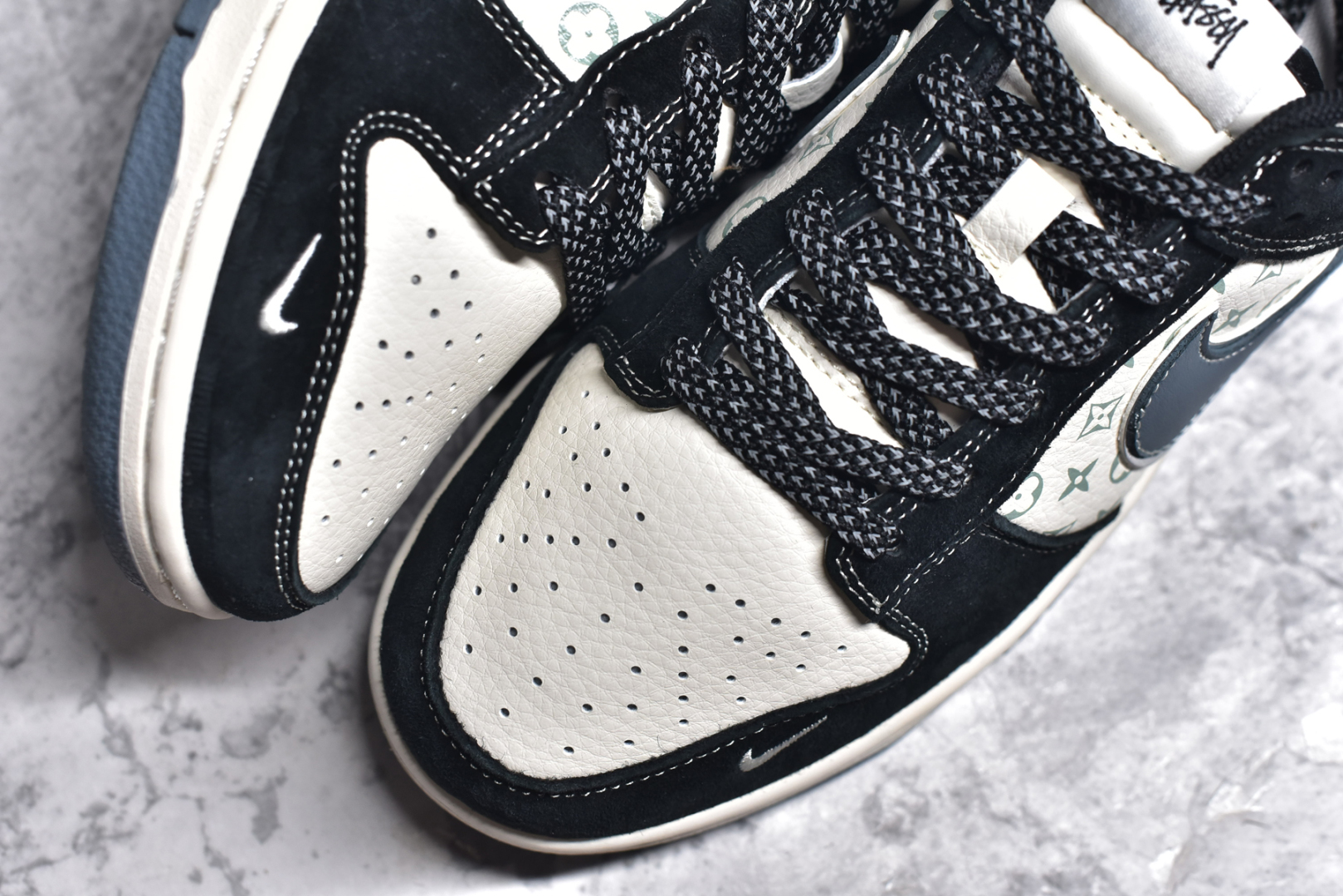 图片[8]-#NK SB Dunk Low 斯图西联名-黑白印花 周年高端定制 低帮休闲板鞋 XX3168-212 #定制鞋盒 大厂纯原品质出货 超高清洁度 皮料切割干净无任何毛边 细节完美 尺码：36 36.5 37.5 38 38.5 39 40 40.5 41 42 42.5 43 44 44.5 45-选品中心