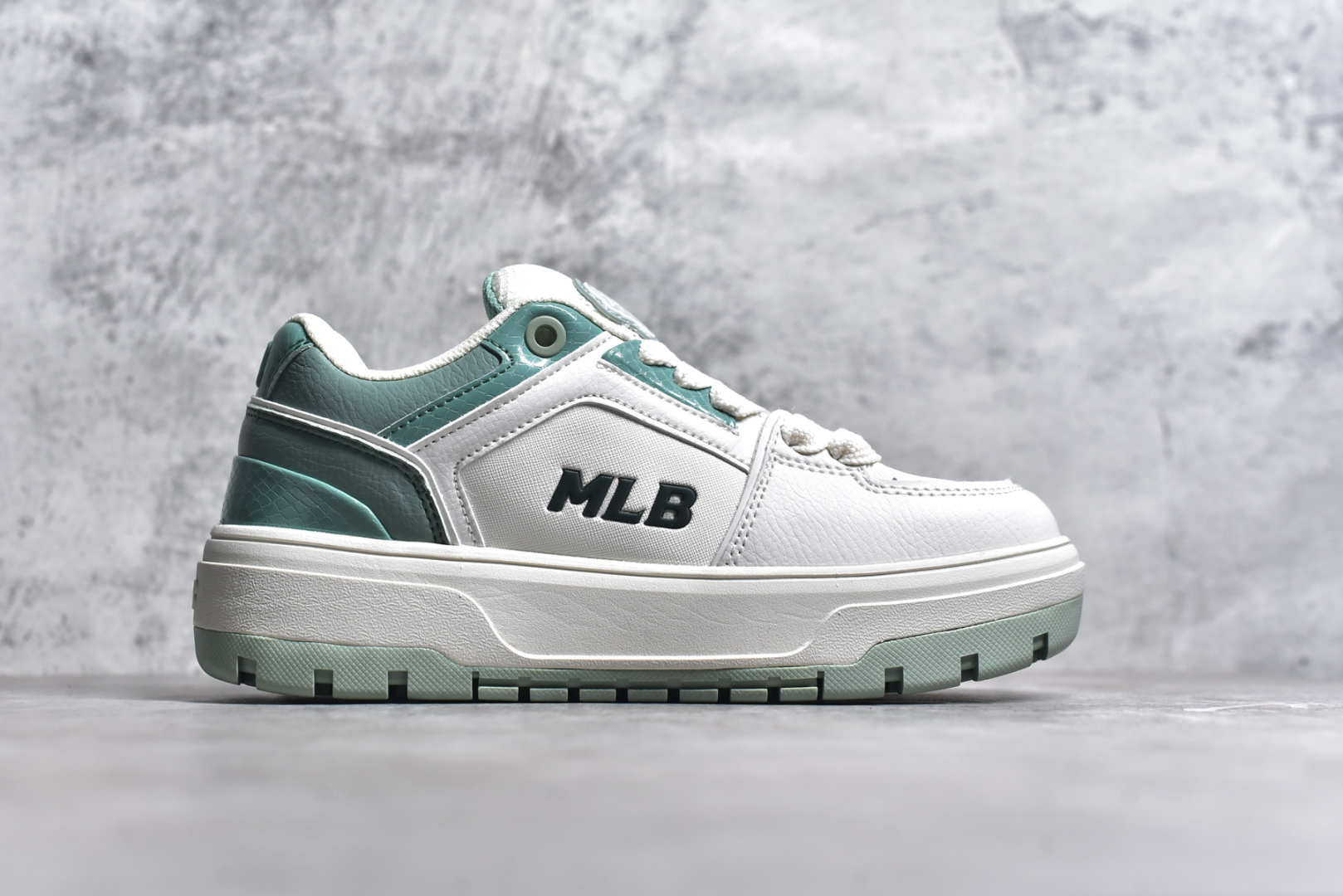 图片[3]-#MLB Chunky Liner Basic 人气单品学长鞋系列轻量增高厚底百搭休闲运动板鞋 尺码：35 36 36.5 37.5 38 38.5 39 40 40.5 41 42 42.5 43 44 45-选品中心