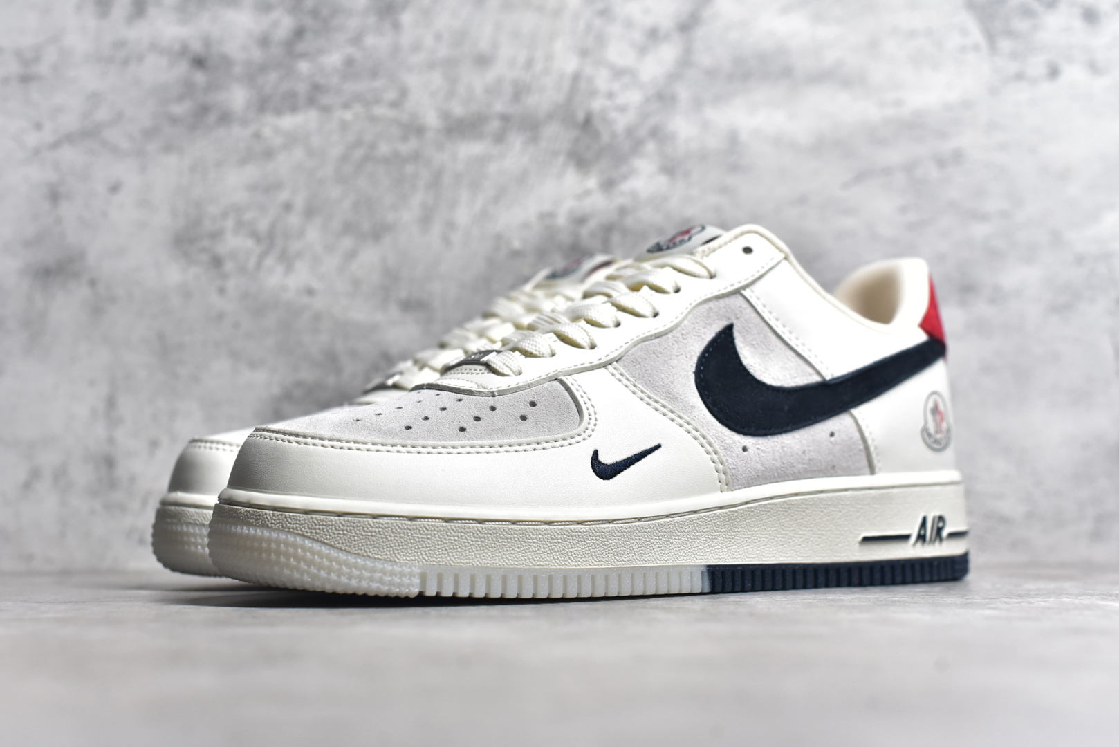 图片[2]-#NK Air Force 1\’07 Low 蒙口联名-米蓝猪八双拼 空军一号低帮休闲板鞋 CH6336-512 #原楦头原纸板 原装鞋盒 定制五金配件 内置全掌气垫 原厂鞋底 尺码：36 36.5 37.5 38 38.5 39 40 40.5 41 42 42.5 43 44 44.5 45-选品中心