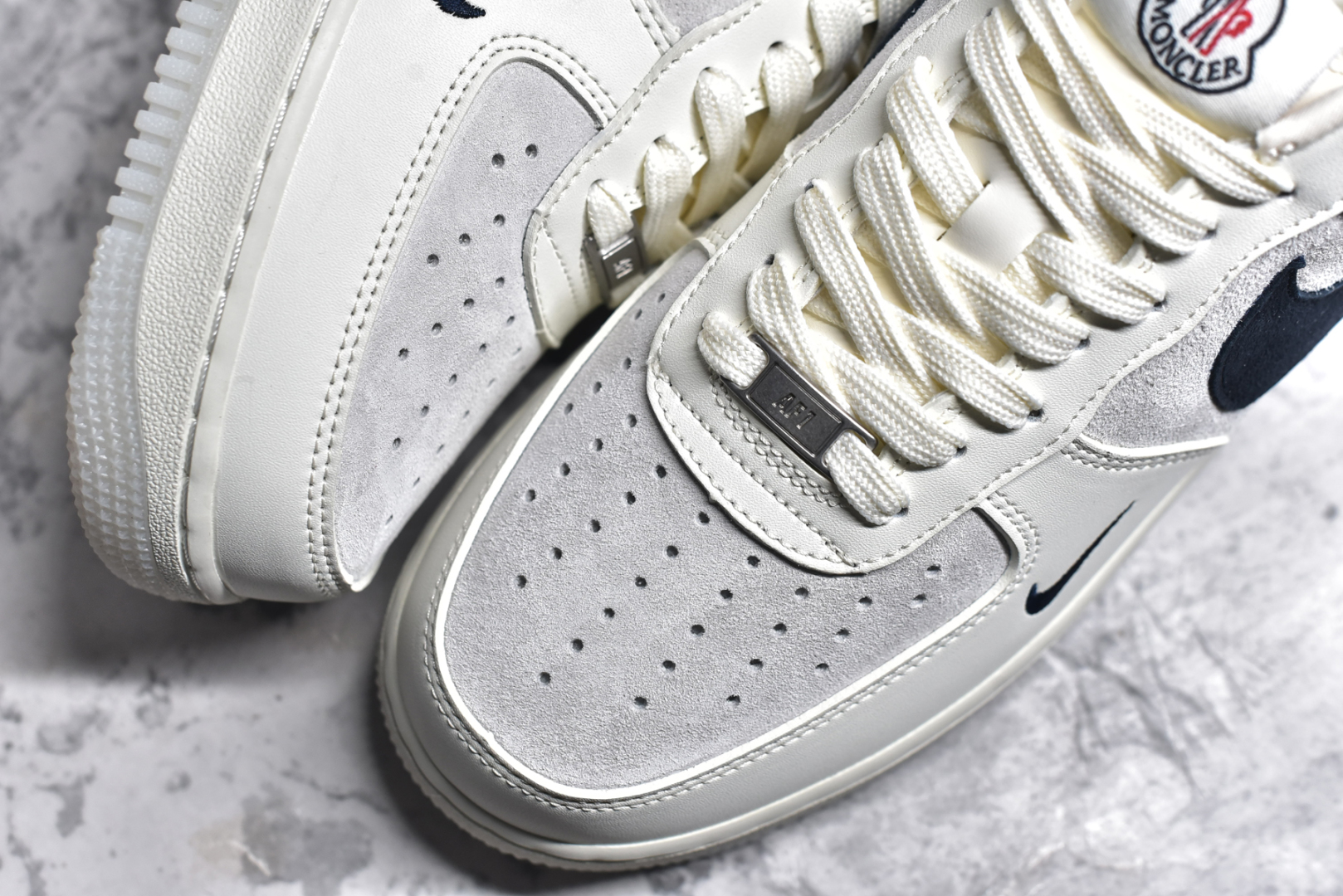 图片[8]-#NK Air Force 1\’07 Low 蒙口联名-米蓝猪八双拼 空军一号低帮休闲板鞋 CH6336-512 #原楦头原纸板 原装鞋盒 定制五金配件 内置全掌气垫 原厂鞋底 尺码：36 36.5 37.5 38 38.5 39 40 40.5 41 42 42.5 43 44 44.5 45-选品中心