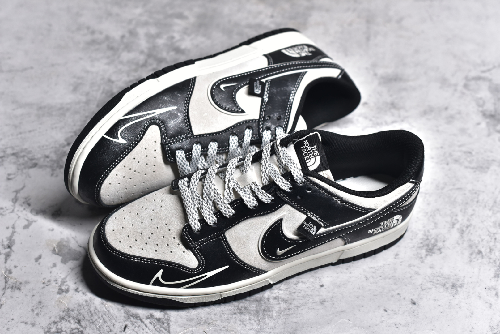 图片[7]-#NK SB Dunk Low 北面系列-漆皮黑勾 周年高端定制 低帮休闲板鞋 DJ2024-047 #定制鞋盒 大厂纯原品质出货 超高清洁度 皮料切割干净无任何毛边 细节完美 尺码：36 36.5 37.5 38 38.5 39 40 40.5 41 42 42.5 43 44 44.5 45-选品中心