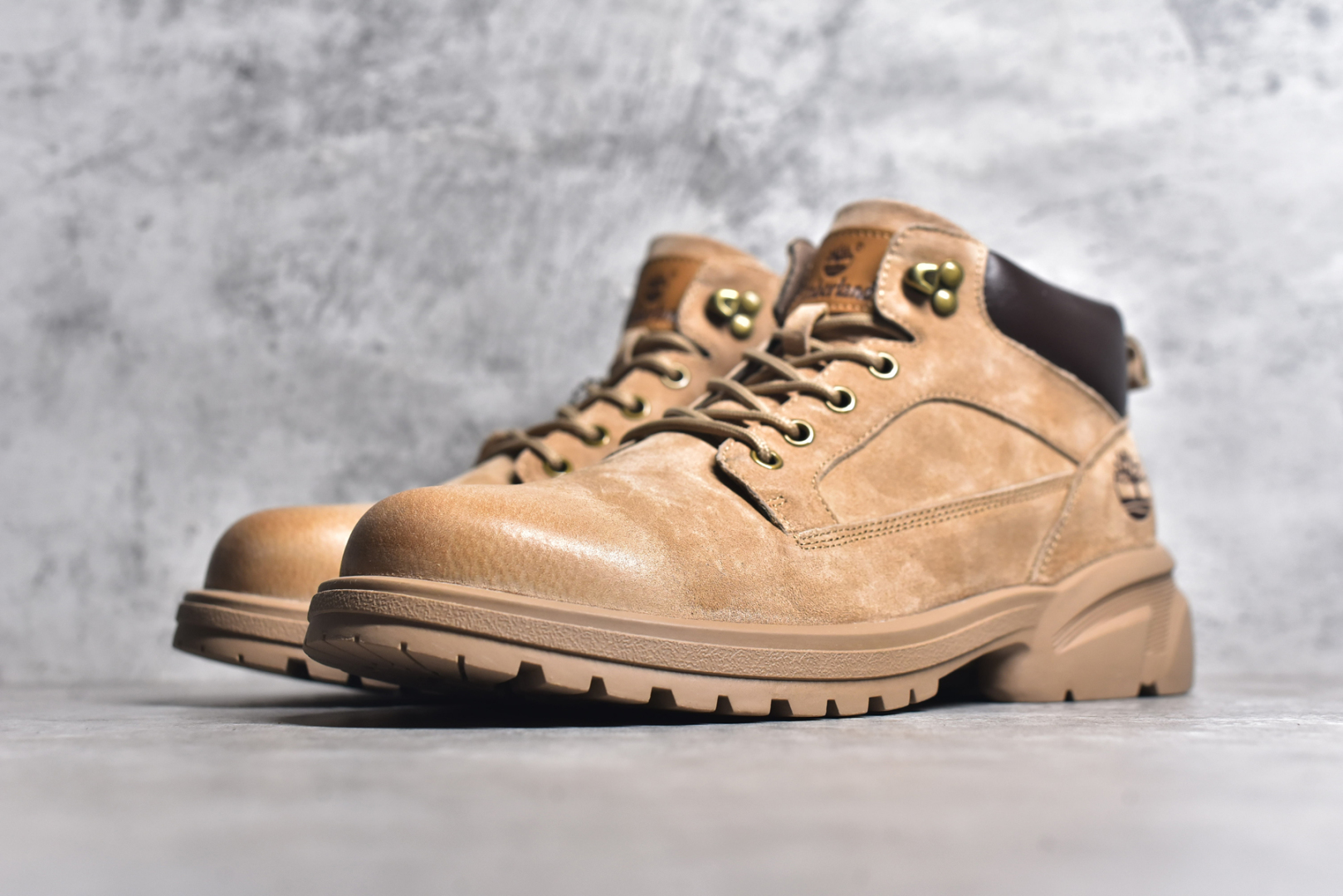 图片[2]-#Timberland添柏岚/天伯伦户外中帮休闲大黄靴系列 广东大厂品质 原盒原包装 面料采用意大利🇮🇹顶级磨砂细纹牛皮 搭配防臭防腐真皮乳胶鞋垫 给您完美的穿着体验 质量考究耐穿 型男必备 专治不帅 高品质脚感一流 尺码：39 40 41 42 43 44（皮鞋码）-选品中心