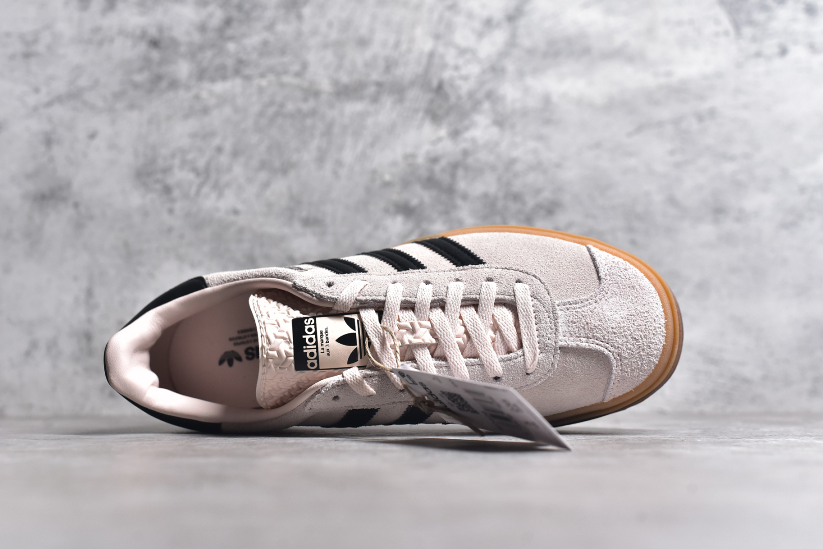 图片[4]-#AD Originals Gazelle Bold W 三叶草厚底休闲防滑耐磨低帮板鞋 鞋头出色设计 塑就出众贴合感稳固的后跟贴合足部曲线设计软弹舒适 不易磨脚橡胶鞋底配合防滑纹路设计 平稳抓地 货号：IE0429 尺码：35.5-40-选品中心
