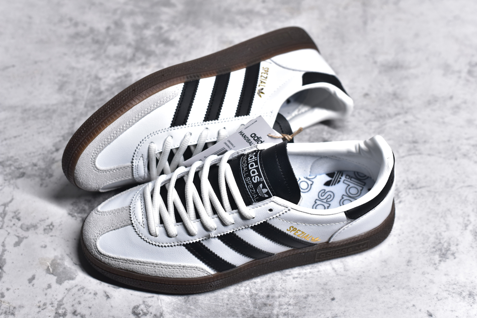 图片[7]-#AD Originals Handball Spezial 白色 低帮休闲板鞋 货号：IE3403 全新高端零售平台专供品质出货 全鞋身采用头层牛皮 包括鞋舌也是头层皮 私模大底 非市面公底 尺码：36 36.5 37 38 38.5 39 40 40.5 41 42 42.5 43 44 44.5 45-选品中心