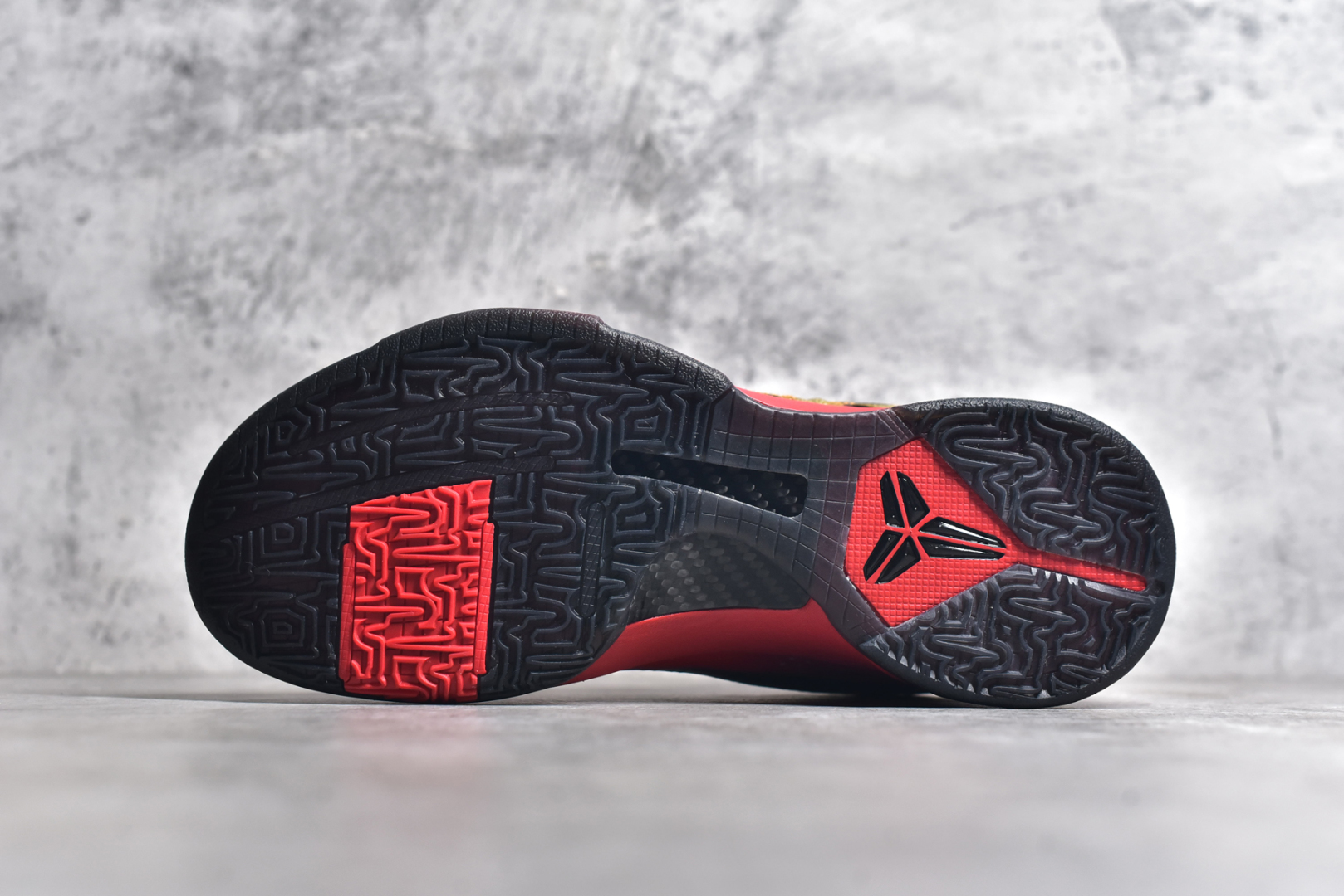 图片[6]-#NK Kobe 5 Protro\”Year of the Mamba\” 科比五代 蛇年 大红 HF5182-600 Zoom Turbo气垫➕后掌EVA缓震 实战配置直接拉满 原楦纸板开发 鞋身流线型、后跟塑形 区分土肥圆 原档数据3D打印 鞋面细节匹配原版 全身鞋材卡料色独家定制 唯一正确喷漆SWOOSH NK专利Flyknit飞线科技，给予鞋身足够抗扭矩力 真实底模最大48.5 实战利器 专供海外市场 尺码：40 40.5 41 42 42.5 43 44 44.5 45 46 47.5 48.5 （脚宽、脚胖 建议买大半码）-选品中心