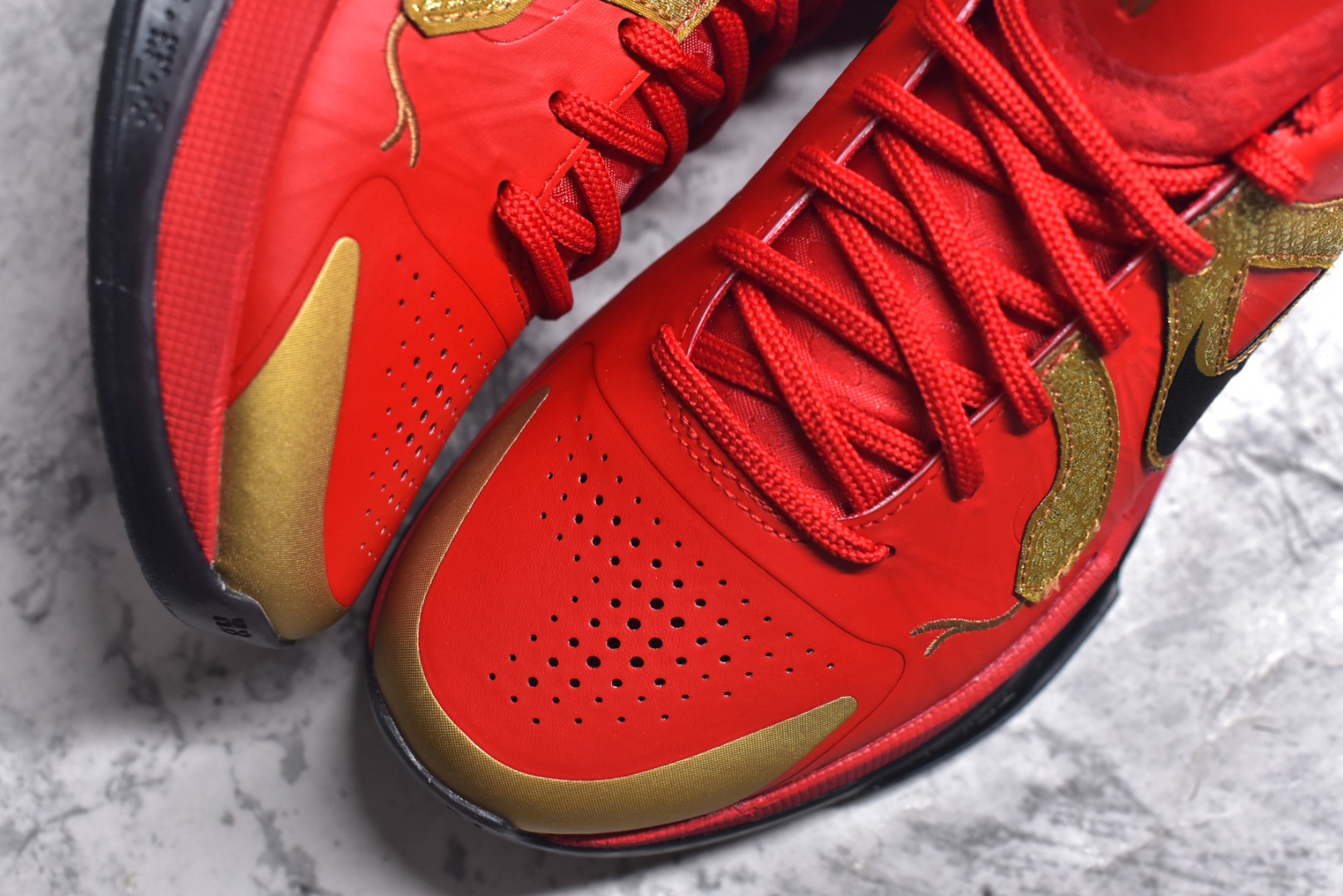 图片[8]-#NK Kobe 5 Protro\”Year of the Mamba\” 科比五代 蛇年 大红 HF5182-600 Zoom Turbo气垫➕后掌EVA缓震 实战配置直接拉满 原楦纸板开发 鞋身流线型、后跟塑形 区分土肥圆 原档数据3D打印 鞋面细节匹配原版 全身鞋材卡料色独家定制 唯一正确喷漆SWOOSH NK专利Flyknit飞线科技，给予鞋身足够抗扭矩力 真实底模最大48.5 实战利器 专供海外市场 尺码：40 40.5 41 42 42.5 43 44 44.5 45 46 47.5 48.5 （脚宽、脚胖 建议买大半码）-选品中心