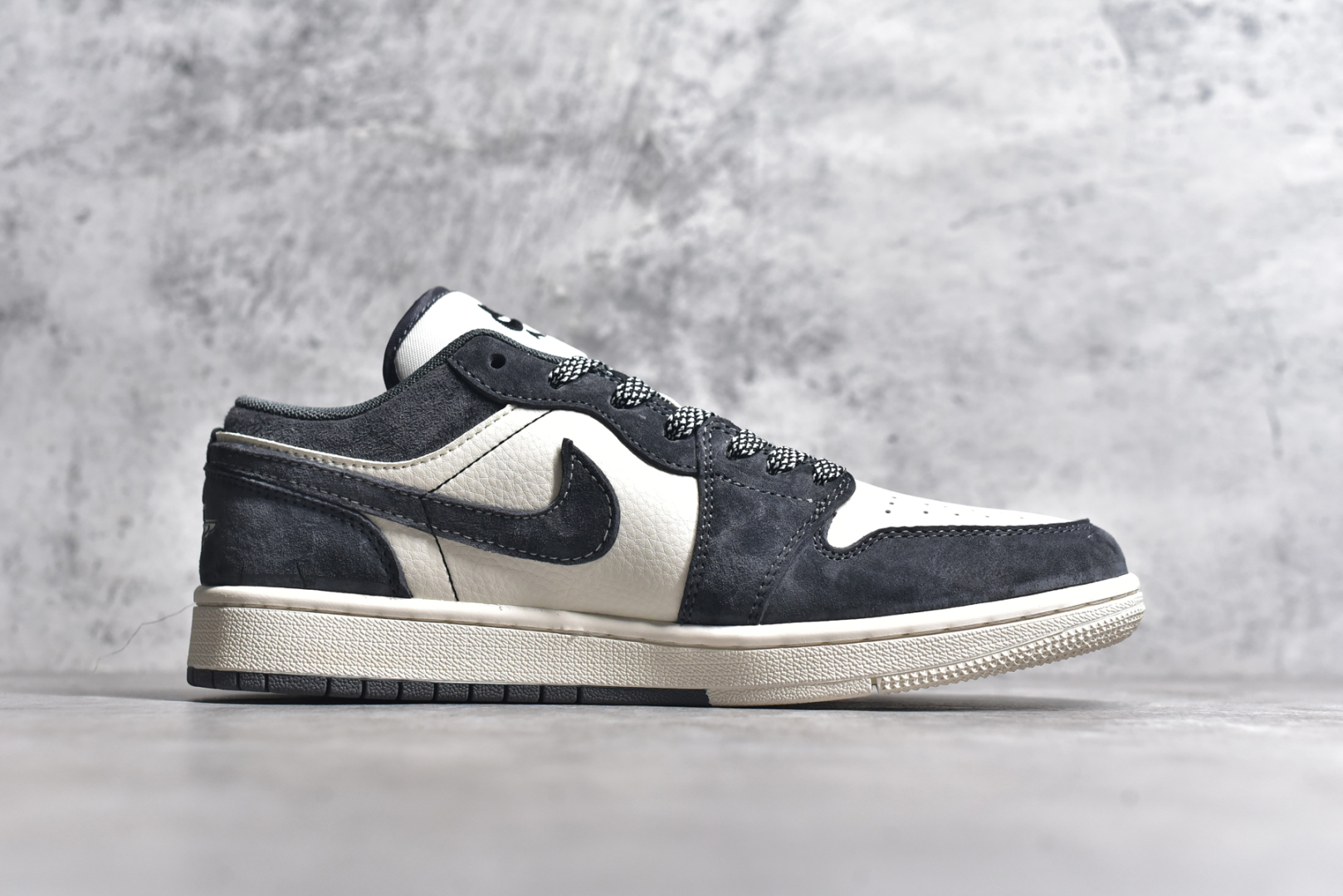 图片[3]-#Air Jordan 1 Low AJ1 乔1 暴力熊联名-深驼灰 高端定制 低帮复古篮球鞋 SJ9950-047 #定制鞋盒 大厂纯原品质出货 超高清洁度 皮料切割干净无任何毛边 细节完美 尺码：36 36.5 37.5 38 38.5 39 40 40.5 41 42 42.5 43 44 44.5 45-选品中心