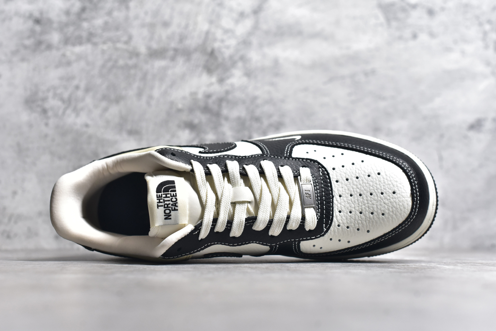 图片[4]-#NK Air Force 1\’07 Low 北面联名-荔纹黑 空军一号 低帮休闲板鞋 CH6336-513 #原楦头原纸板 原装鞋盒 定制五金配件 内置全掌气垫 原厂鞋底 尺码：36 36.5 37.5 38 38.5 39 40 40.5 41 42 42.5 43 44 44.5 45-选品中心