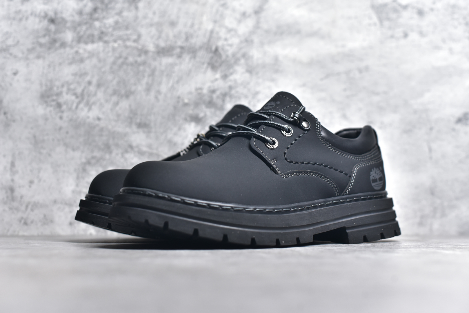 图片[2]-#Timberland 天伯伦/添柏岚经典款 23ss新款低帮 经典再造 全新升级 广东大厂品质 原盒原包装 面料采用意大利🇮🇹顶级磨砂牛皮 搭配防臭防腐真皮乳胶鞋垫 给您完美的穿着体验 质量考究耐穿 型男必备 专治不帅 高品质脚感一流 独家供应 尺码：39 40 41 42 43 44 偏大一码-选品中心