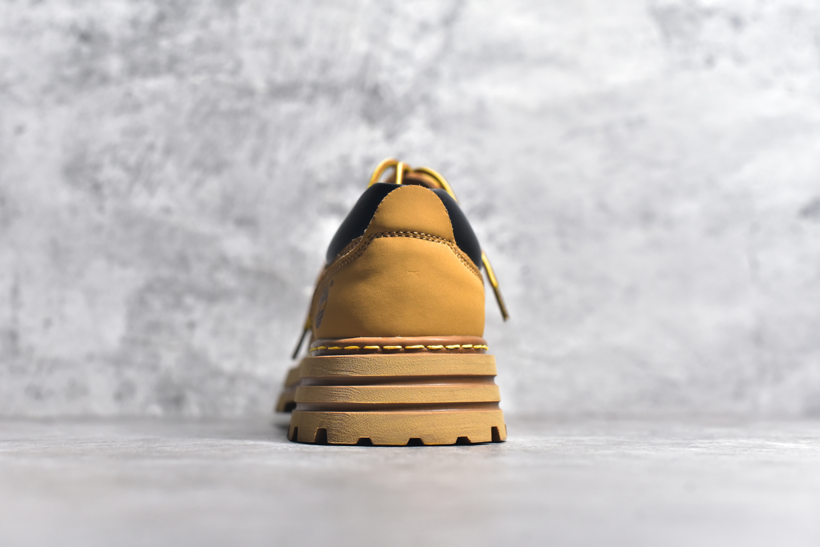 图片[5]-#Timberland 天伯伦/添柏岚经典款 23ss新款低帮 经典再造 全新升级 广东大厂品质 原盒原包装 面料采用意大利🇮🇹顶级磨砂牛皮 搭配防臭防腐真皮乳胶鞋垫 给您完美的穿着体验 质量考究耐穿 型男必备 专治不帅 高品质脚感一流 独家供应 尺码：39 40 41 42 43 44 偏大一码-选品中心