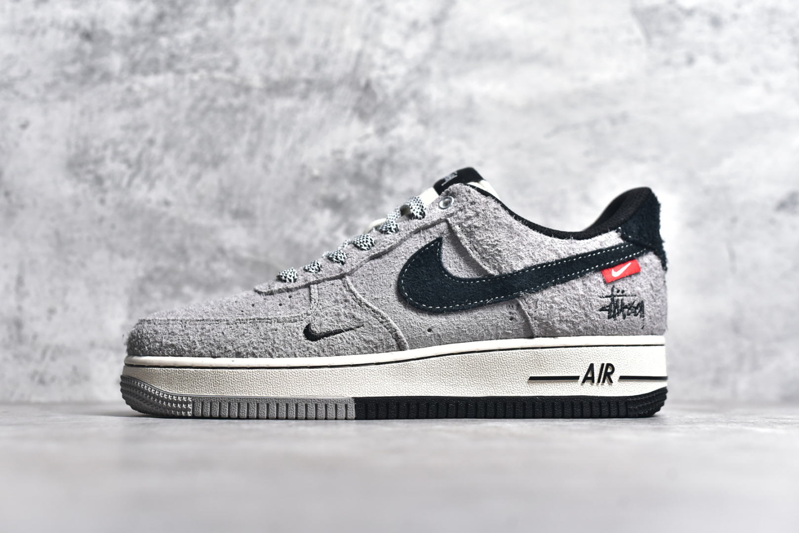 #NK Air Force 1\’07 Low 斯图西联名-翻毛灰 空军一号 低帮休闲板鞋 SJ6698-018 #原楦头原纸板 原装鞋盒 定制五金配件 内置全掌气垫 原厂鞋底 尺码：36 36.5 37.5 38 38.5 39 40 40.5 41 42 42.5 43 44 44.5 45-选品中心