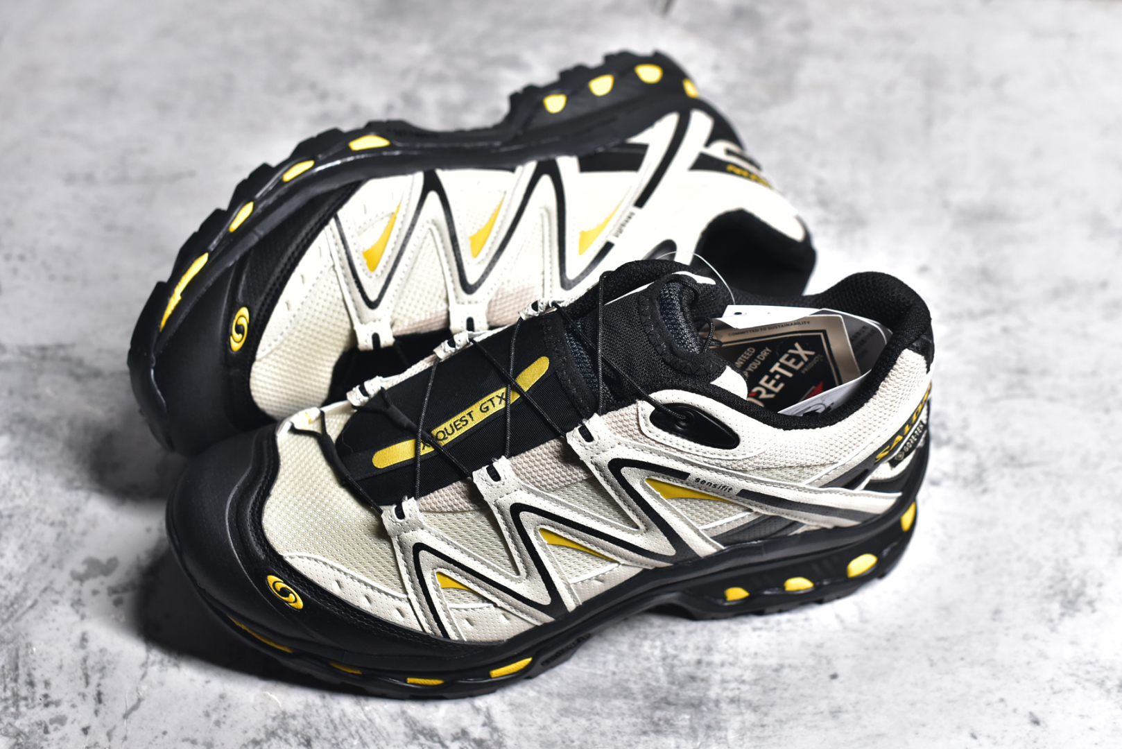 图片[7]-#Salomon XT-QUEST ADV 萨洛蒙潮流越野机能户外功能鞋 纯原外贸平台特供订单 耗时半年巨作 全套原纸板楦头开发 原厂特供网布配套加持 确保原汁原味 完美呈现版型 原档数据独家私模五层组合大底 男女鞋同步官方开发至46.5 原装Ortholite轻量化鞋垫 中底布带钢印编号 原厂TPU锁扣 进口港宝加持 后跟自然饱满 还原公司包裹性 基于 SALOMON 初代 XT 鞋身造型并搭载 4D ADVANCED CHASSIS™ 大底打造而成 为这款 XT-QUEST 带来了多项足部控制与保护等功能性 如在运动过程中控制左右晃动的过程而提高稳定性、改善长途越野过程中足中到足尖的过渡、提高感知岩石的精确度以抵抗尖锐物体对脚底的伤害以及采用动态缓冲来增强穿着舒适感 从而减轻疲劳感 使 XT-QUEST 成为一双舒适且安全的户外之履 尺码：36 36.5 37.5 38 38.5 39 40 40.5 41 42 42.5 43 44 44.5 45 46 46.5-选品中心