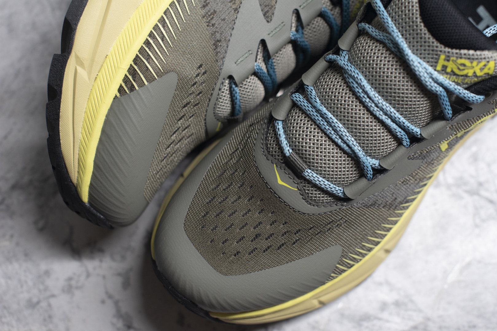 图片[9]-#HOKA SKYLINE-FLOAT X 为HOKA首双搭载PeBax推进板的户外登山鞋，为近期大受欢迎的快速登山趋势打造，可同时对应越野跑与快速登山需求。90%蓖麻油提炼制造的Pebax推进版，搭配以甘蔗材质提炼的双密度EVA中底，为登山者带来源源不绝的前进能量。后跟外侧加长的Swallowtail Heel燕尾设计，同时提供上坡有感推进力、下坡步态更顺畅转换的快速登山新体验，适合想尝试轻量化登山，追求快速登山，但希望同时保持支撑推进力的族群。SKYLINE-FLOAT X使用Vibram黄金大底XS Trek复合橡胶成分，兼具耐磨与抓地力，搭配全新设计的5mm大底鞋齿与鞋纹，让克服崎岖地形更轻松，落地更稳定。 尺码：36 36.5 37.5 38 38.5 39 40 40.5 41 42 42.5 43 44 44.5 45-选品中心