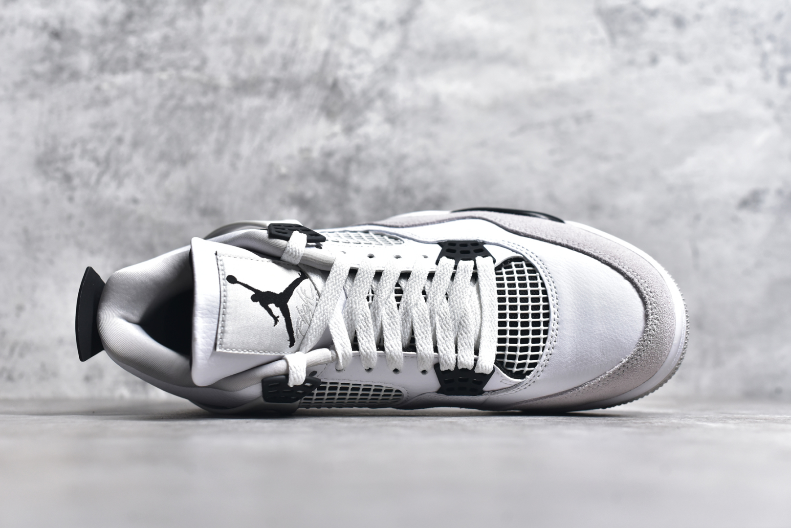 图片[4]-#NK Air Jordan 4 Retro代中帮复古休闲运动文化篮球鞋 采用原厂纳帕头层皮组合固色翻毛皮鞋面材质#TPU超Q弹网格材质#还原ZP细节#原厂流水成型工艺及拉帮注胶效果#全新底模,完美品相清洁度及喷漆效果❗货号：DH6927-111 尺码：40.5 41 42 42.5 43 44 44.5 45 46-选品中心