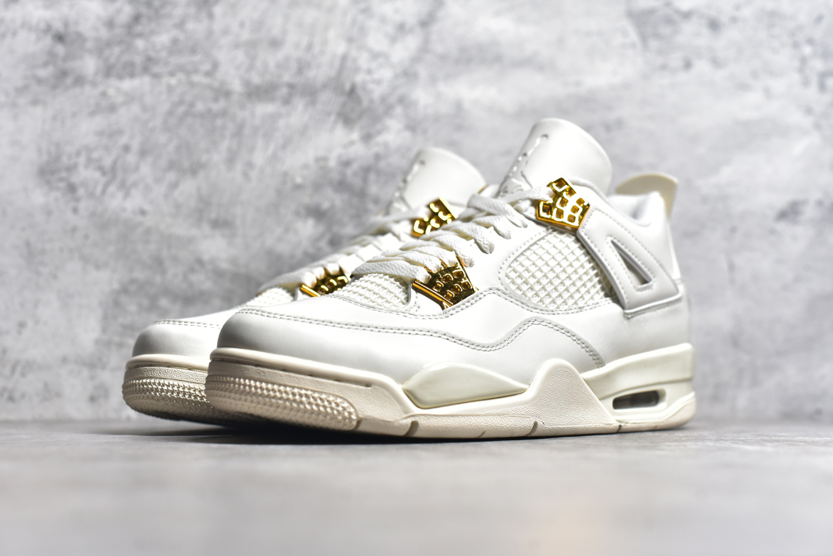 图片[2]-#NK Air Jordan 4 Retro代中帮复古休闲运动文化篮球鞋 采用原厂纳帕头层皮组合固色翻毛皮鞋面材质#TPU超Q弹网格材质#还原ZP细节#原厂流水成型工艺及拉帮注胶效果#全新底模,完美品相清洁度及喷漆效果❗货号：AQ9129 170 尺码：40.5 41 42 42.5 43 44 44.5 45 46-选品中心