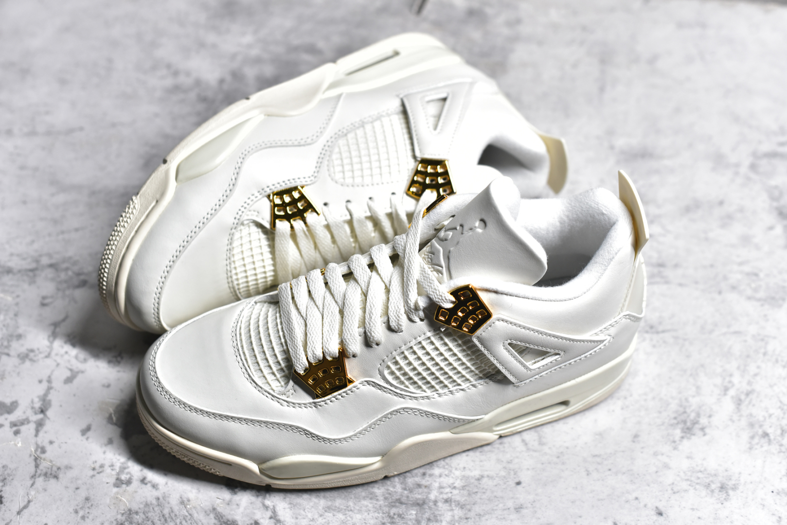 图片[7]-#NK Air Jordan 4 Retro代中帮复古休闲运动文化篮球鞋 采用原厂纳帕头层皮组合固色翻毛皮鞋面材质#TPU超Q弹网格材质#还原ZP细节#原厂流水成型工艺及拉帮注胶效果#全新底模,完美品相清洁度及喷漆效果❗货号：AQ9129 170 尺码：40.5 41 42 42.5 43 44 44.5 45 46-选品中心
