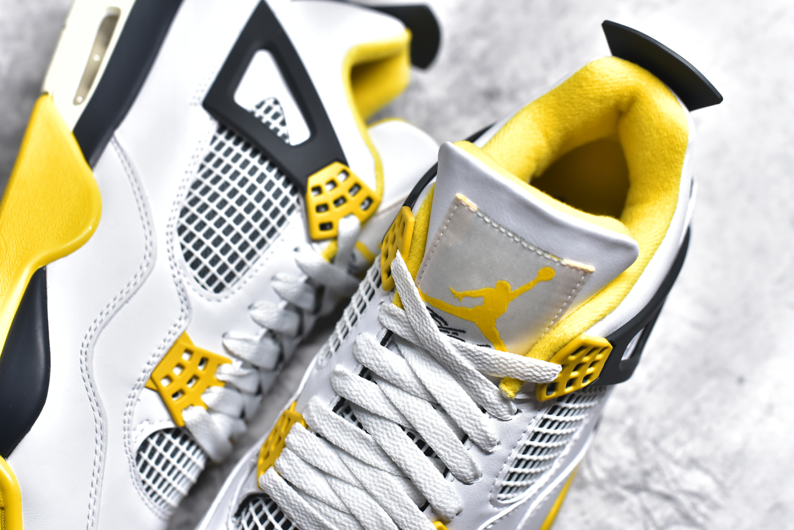 图片[9]-#NK Air Jordan 4 Retro代中帮复古休闲运动文化篮球鞋 采用原厂纳帕头层皮组合固色翻毛皮鞋面材质#TPU超Q弹网格材质#还原ZP细节#原厂流水成型工艺及拉帮注胶效果#全新底模,完美品相清洁度及喷漆效果❗货号：AQ9129 101 尺码：40.5 41 42 42.5 43 44 44.5 45 46-选品中心