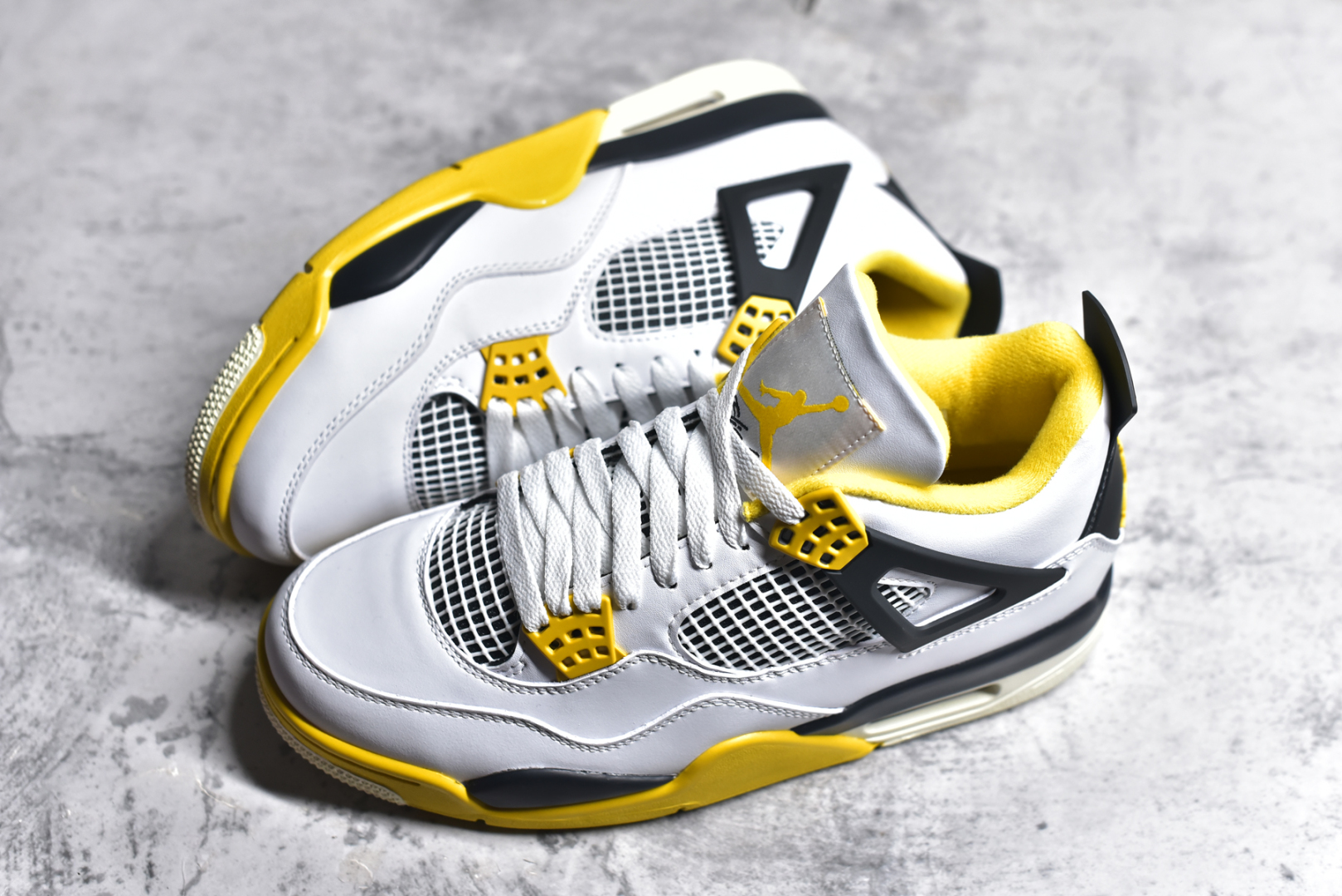 图片[7]-#NK Air Jordan 4 Retro代中帮复古休闲运动文化篮球鞋 采用原厂纳帕头层皮组合固色翻毛皮鞋面材质#TPU超Q弹网格材质#还原ZP细节#原厂流水成型工艺及拉帮注胶效果#全新底模,完美品相清洁度及喷漆效果❗货号：AQ9129 101 尺码：40.5 41 42 42.5 43 44 44.5 45 46-选品中心