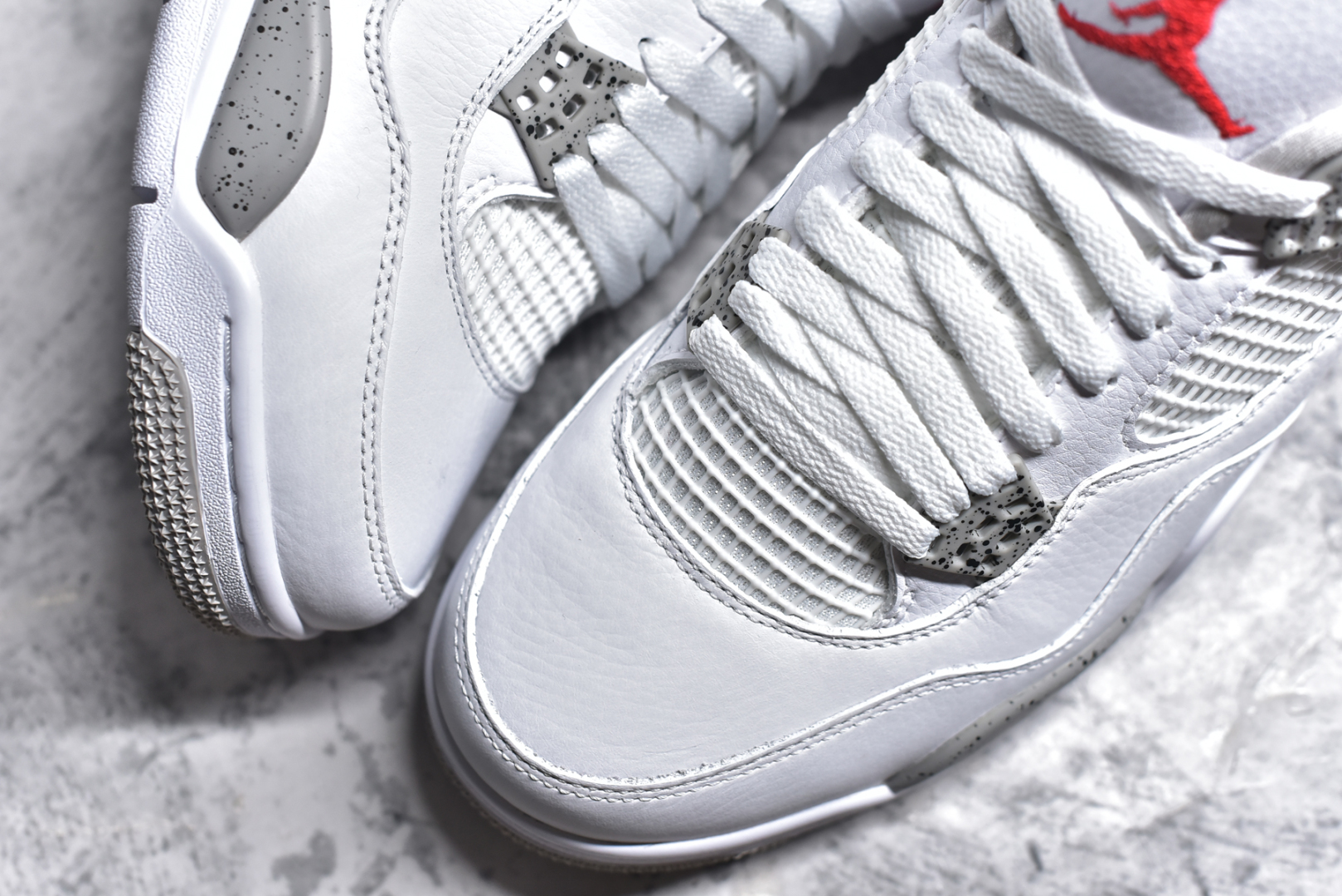 图片[8]-#NK Air Jordan 4 Retro代中帮复古休闲运动文化篮球鞋 采用原厂纳帕头层皮组合固色翻毛皮鞋面材质#TPU超Q弹网格材质#还原ZP细节#原厂流水成型工艺及拉帮注胶效果#全新底模,完美品相清洁度及喷漆效果❗货号：CT8527 100 尺码：40.5 41 42 42.5 43 44 44.5 45 46-选品中心