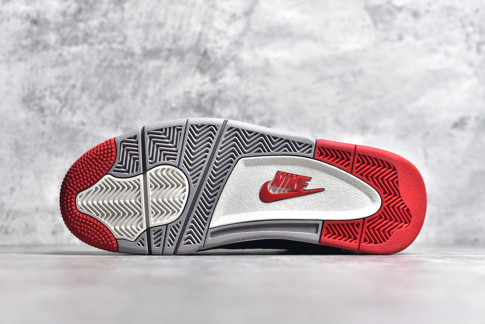 图片[6]-#NK Air Jordan 4 Retro代中帮复古休闲运动文化篮球鞋 采用原厂纳帕头层皮组合固色翻毛皮鞋面材质#TPU超Q弹网格材质#还原ZP细节#原厂流水成型工艺及拉帮注胶效果#全新底模,完美品相清洁度及喷漆效果❗货号：FV5029 006 尺码：40.5 41 42 42.5 43 44 44.5 45 46-选品中心