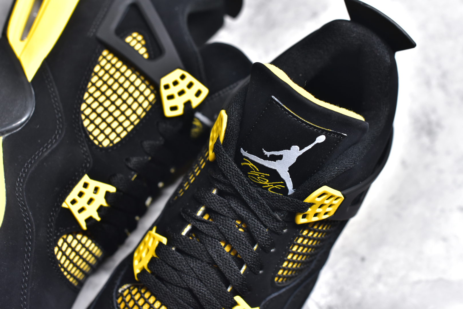 图片[9]-#NK Air Jordan 4 Retro代中帮复古休闲运动文化篮球鞋 采用原厂纳帕头层皮组合固色翻毛皮鞋面材质#TPU超Q弹网格材质#还原ZP细节#原厂流水成型工艺及拉帮注胶效果#全新底模,完美品相清洁度及喷漆效果❗货号：DH6927 017 尺码：40.5 41 42 42.5 43 44 44.5 45 46-选品中心