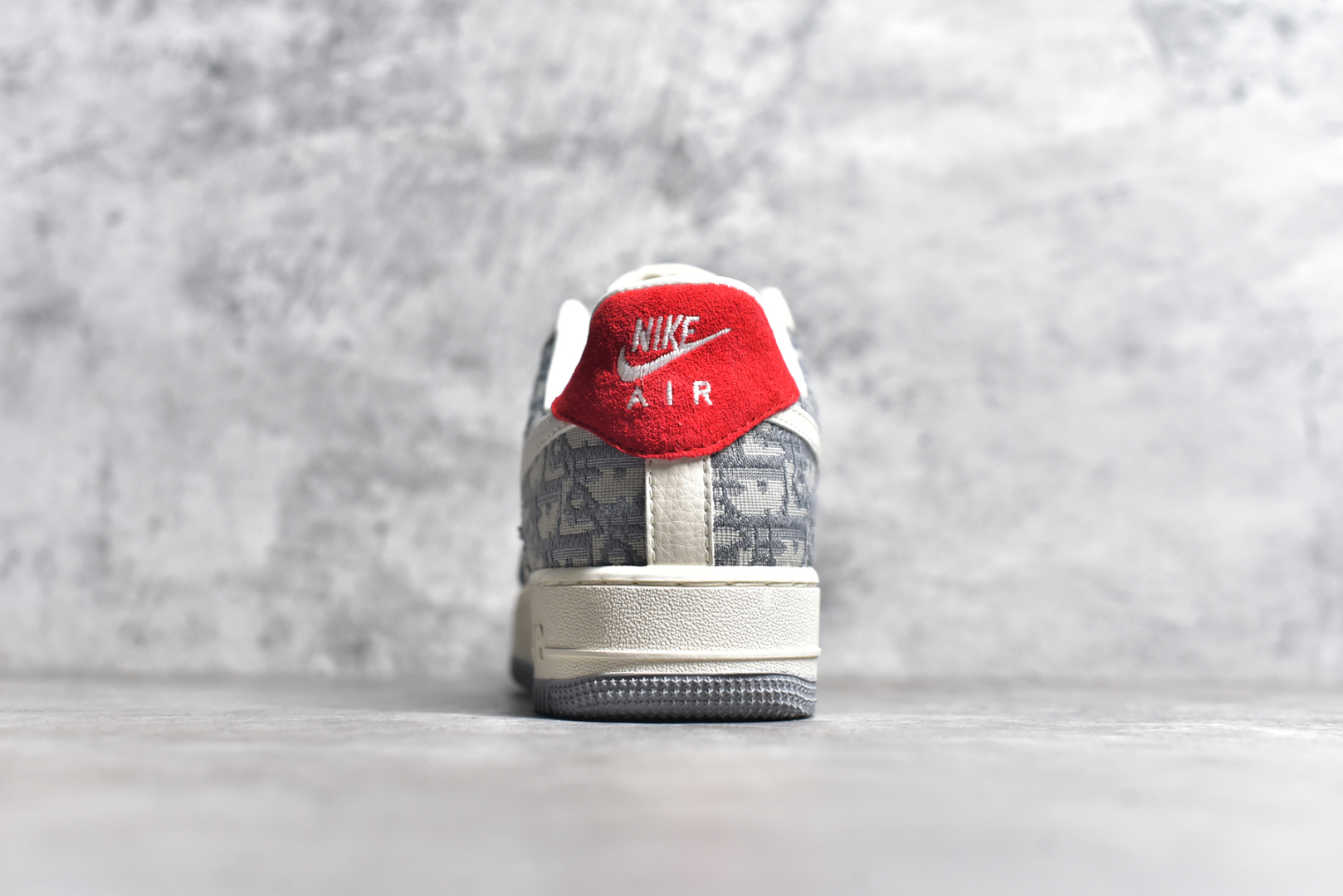 图片[5]-#NK Air Force 1\’07 Low 迪奥联名-灰花纹 空军一号 低帮休闲板鞋 DF0188-021 #原楦头原纸板 原装鞋盒 定制五金配件 内置全掌气垫 原厂鞋底 尺码：36 36.5 37.5 38 38.5 39 40 40.5 41 42 42.5 43 44 44.5 45-选品中心