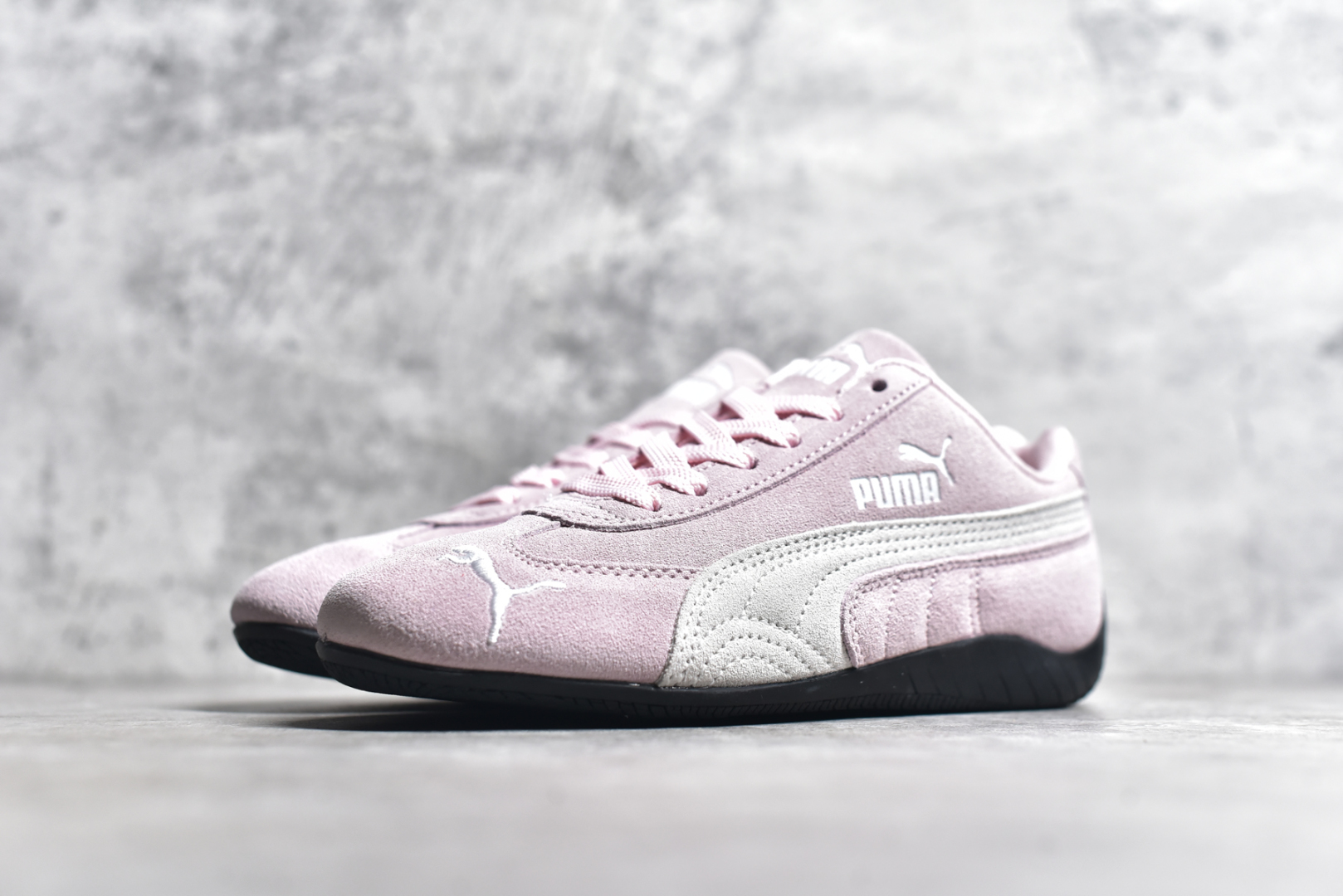 图片[2]-#彪马二代 Puma Palermo OG 复古单品 彪马 防滑耐磨低帮德训板鞋 孔眼底座和脚趾凸起由绒面革材料制成 支持侧踏时的踏步工作 脚背和侧板采用尼龙网布 即使在健身房等使用环境中也能确保透气性 像吸盘一样的设计是为了提高体育馆表面的抓地力性能 尺码： 36 36.5 37.5 38 38.5 39 40 40.5 41 42 42.5 43 44 45-选品中心