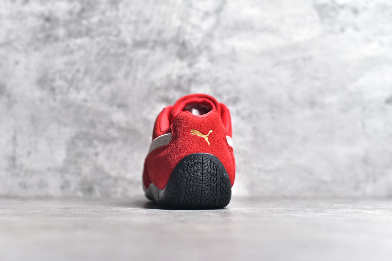 图片[5]-#彪马二代 Puma Palermo OG 复古单品 彪马 防滑耐磨低帮德训板鞋 孔眼底座和脚趾凸起由绒面革材料制成 支持侧踏时的踏步工作 脚背和侧板采用尼龙网布 即使在健身房等使用环境中也能确保透气性 像吸盘一样的设计是为了提高体育馆表面的抓地力性能 尺码： 36 36.5 37.5 38 38.5 39 40 40.5 41 42 42.5 43 44 45-选品中心