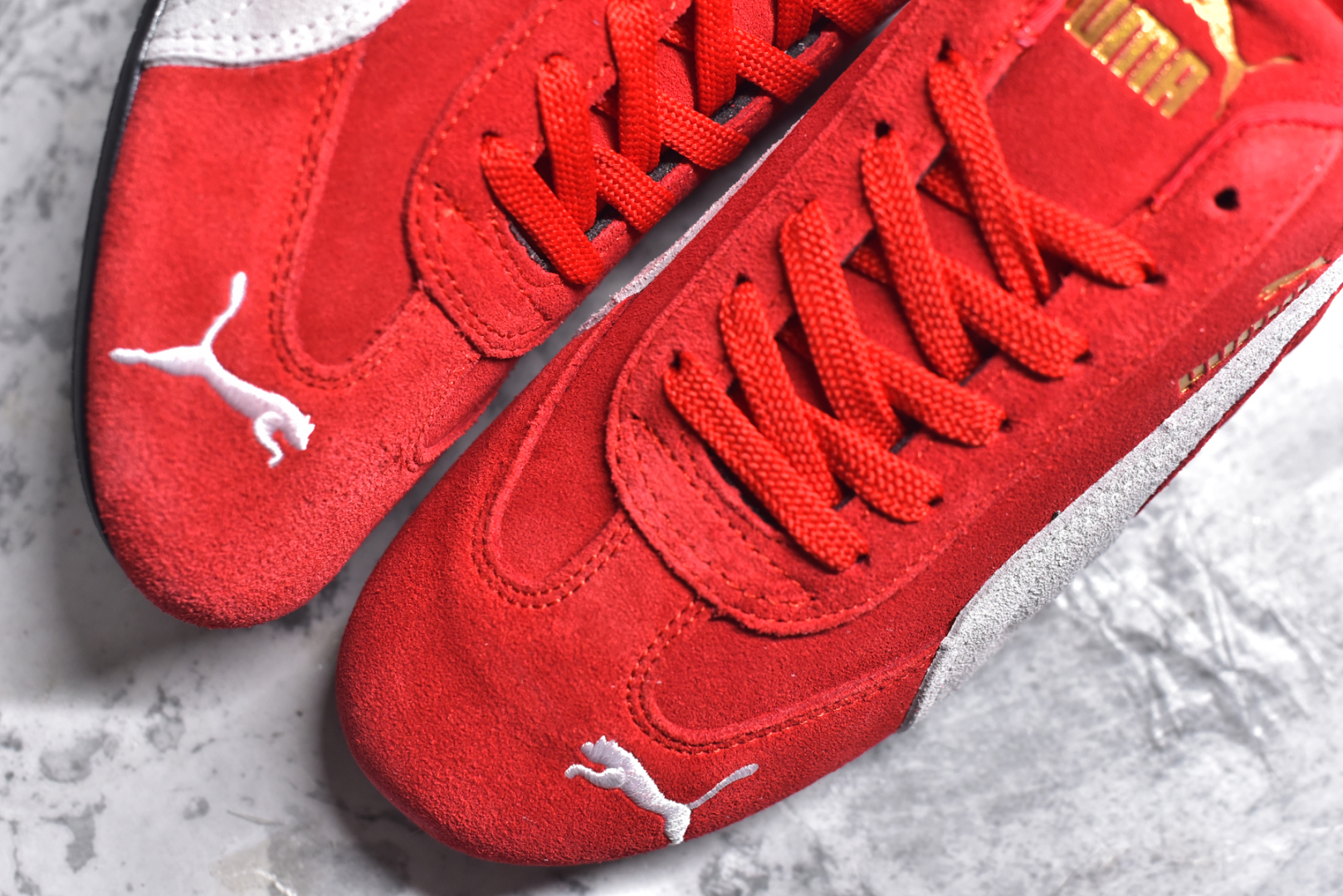 图片[8]-#彪马二代 Puma Palermo OG 复古单品 彪马 防滑耐磨低帮德训板鞋 孔眼底座和脚趾凸起由绒面革材料制成 支持侧踏时的踏步工作 脚背和侧板采用尼龙网布 即使在健身房等使用环境中也能确保透气性 像吸盘一样的设计是为了提高体育馆表面的抓地力性能 尺码： 36 36.5 37.5 38 38.5 39 40 40.5 41 42 42.5 43 44 45-选品中心