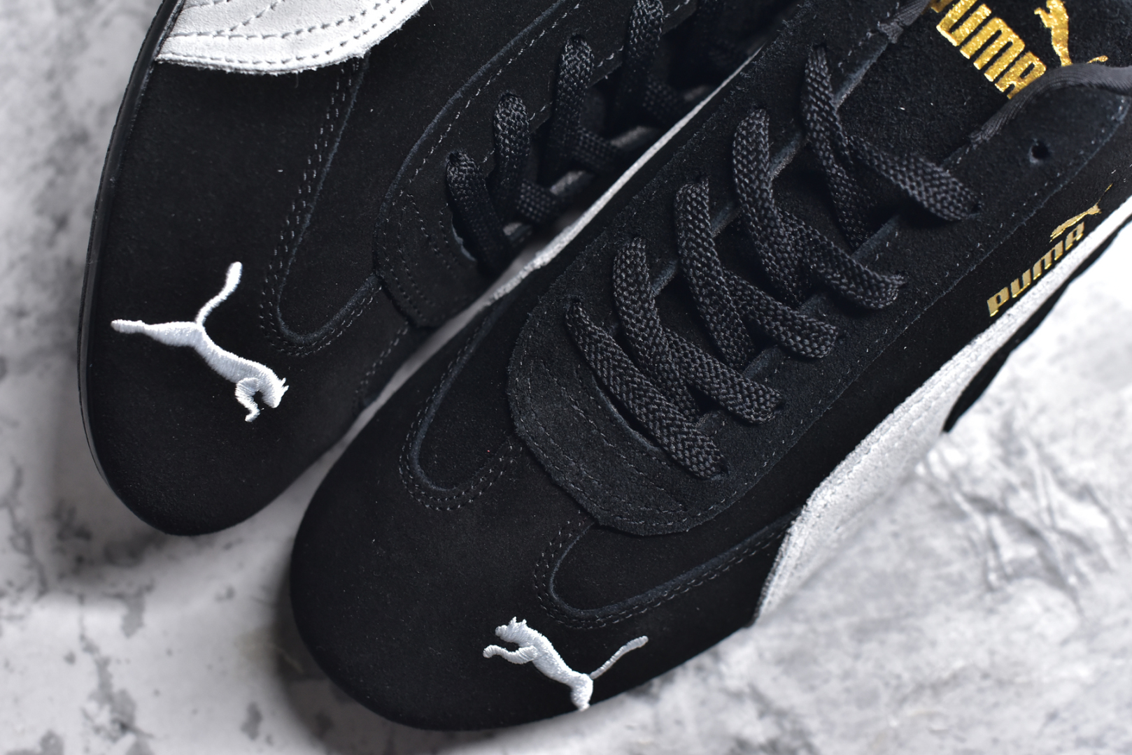 图片[8]-#彪马二代 Puma Palermo OG 复古单品 彪马 防滑耐磨低帮德训板鞋 孔眼底座和脚趾凸起由绒面革材料制成 支持侧踏时的踏步工作 脚背和侧板采用尼龙网布 即使在健身房等使用环境中也能确保透气性 像吸盘一样的设计是为了提高体育馆表面的抓地力性能 尺码： 36 36.5 37.5 38 38.5 39 40 40.5 41 42 42.5 43 44 45-选品中心