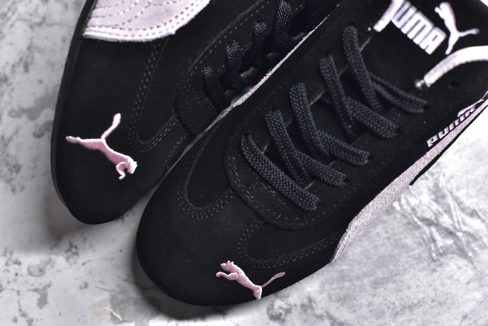 图片[8]-#彪马二代 Puma Palermo OG 复古单品 彪马 防滑耐磨低帮德训板鞋 孔眼底座和脚趾凸起由绒面革材料制成 支持侧踏时的踏步工作 脚背和侧板采用尼龙网布 即使在健身房等使用环境中也能确保透气性 像吸盘一样的设计是为了提高体育馆表面的抓地力性能 尺码： 36 36.5 37.5 38 38.5 39 40 40.5 41 42 42.5 43 44 45-选品中心