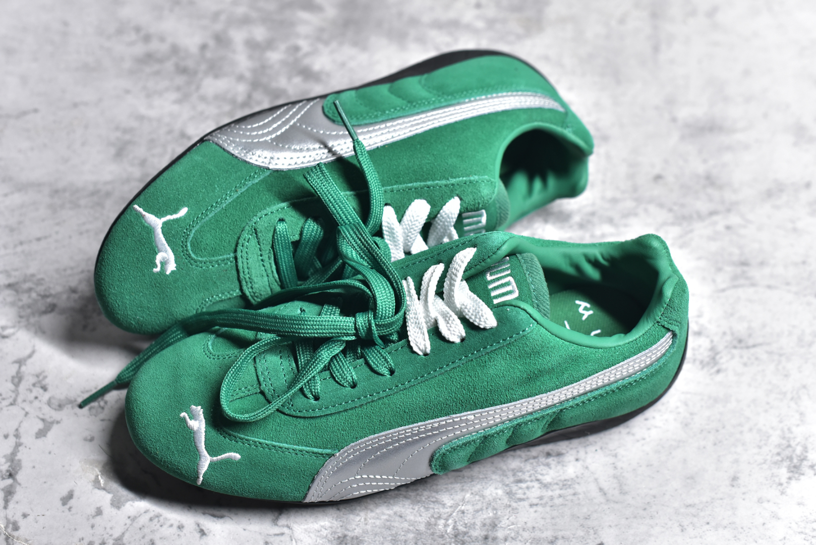 图片[7]-#彪马二代 Puma Palermo OG 复古单品 彪马 防滑耐磨低帮德训板鞋 孔眼底座和脚趾凸起由绒面革材料制成 支持侧踏时的踏步工作 脚背和侧板采用尼龙网布 即使在健身房等使用环境中也能确保透气性 像吸盘一样的设计是为了提高体育馆表面的抓地力性能 尺码： 36 36.5 37.5 38 38.5 39 40 40.5 41 42 42.5 43 44 45-选品中心