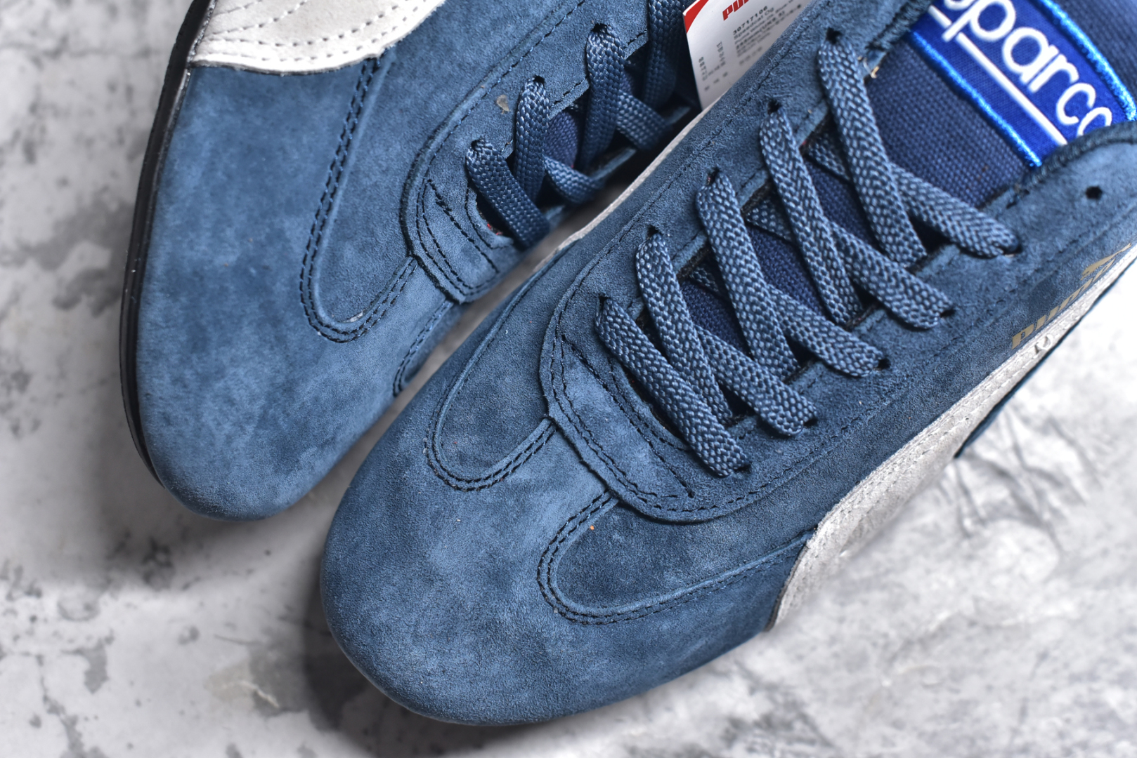图片[8]-#彪马二代 Puma Palermo OG 复古单品 彪马 防滑耐磨低帮德训板鞋 孔眼底座和脚趾凸起由绒面革材料制成 支持侧踏时的踏步工作 脚背和侧板采用尼龙网布 即使在健身房等使用环境中也能确保透气性 像吸盘一样的设计是为了提高体育馆表面的抓地力性能 尺码： 36 36.5 37.5 38 38.5 39 40 40.5 41 42 42.5 43 44 45-选品中心