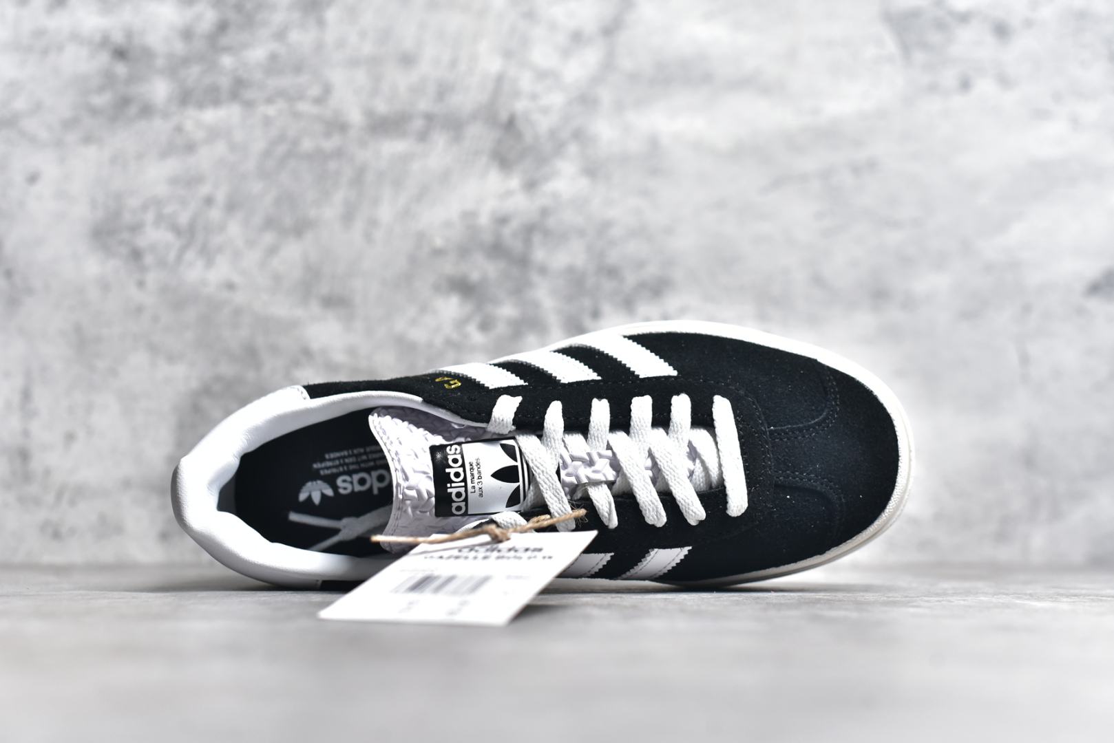 图片[4]-#AD Originals Gazelle Bold W 三叶草厚底休闲防滑耐磨低帮板鞋 鞋头出色设计 塑就出众贴合感稳固的后跟贴合足部曲线设计软弹舒适 不易磨脚橡胶鞋底配合防滑纹路设计 平稳抓地 货号：IE0429 尺码：35.5-40-选品中心