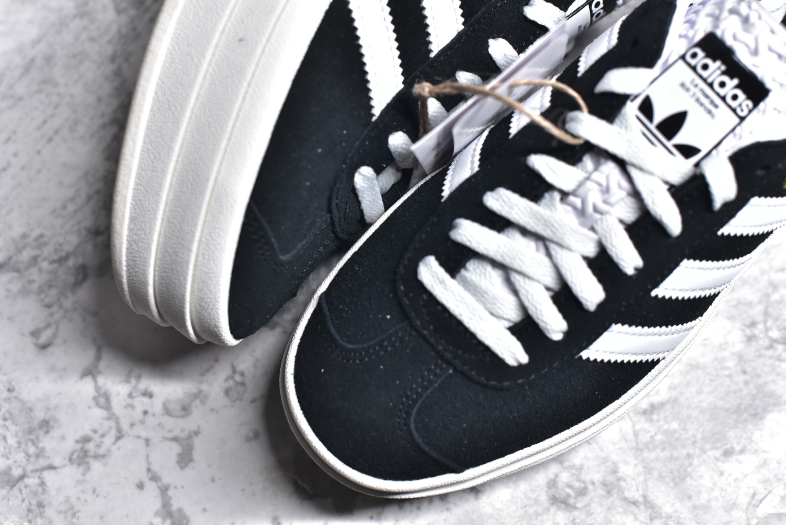 图片[8]-#AD Originals Gazelle Bold W 三叶草厚底休闲防滑耐磨低帮板鞋 鞋头出色设计 塑就出众贴合感稳固的后跟贴合足部曲线设计软弹舒适 不易磨脚橡胶鞋底配合防滑纹路设计 平稳抓地 货号：IE0429 尺码：35.5-40-选品中心