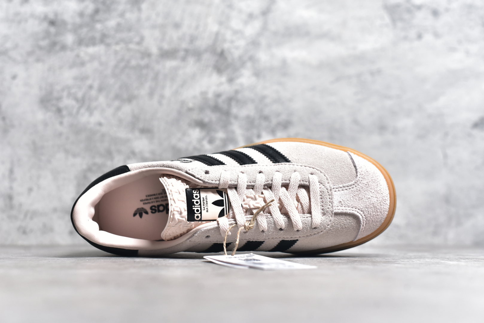 图片[4]-#AD Originals Gazelle Bold W 三叶草厚底休闲防滑耐磨低帮板鞋 鞋头出色设计 塑就出众贴合感稳固的后跟贴合足部曲线设计软弹舒适 不易磨脚橡胶鞋底配合防滑纹路设计 平稳抓地 货号：IE0429 尺码：35.5-40-选品中心