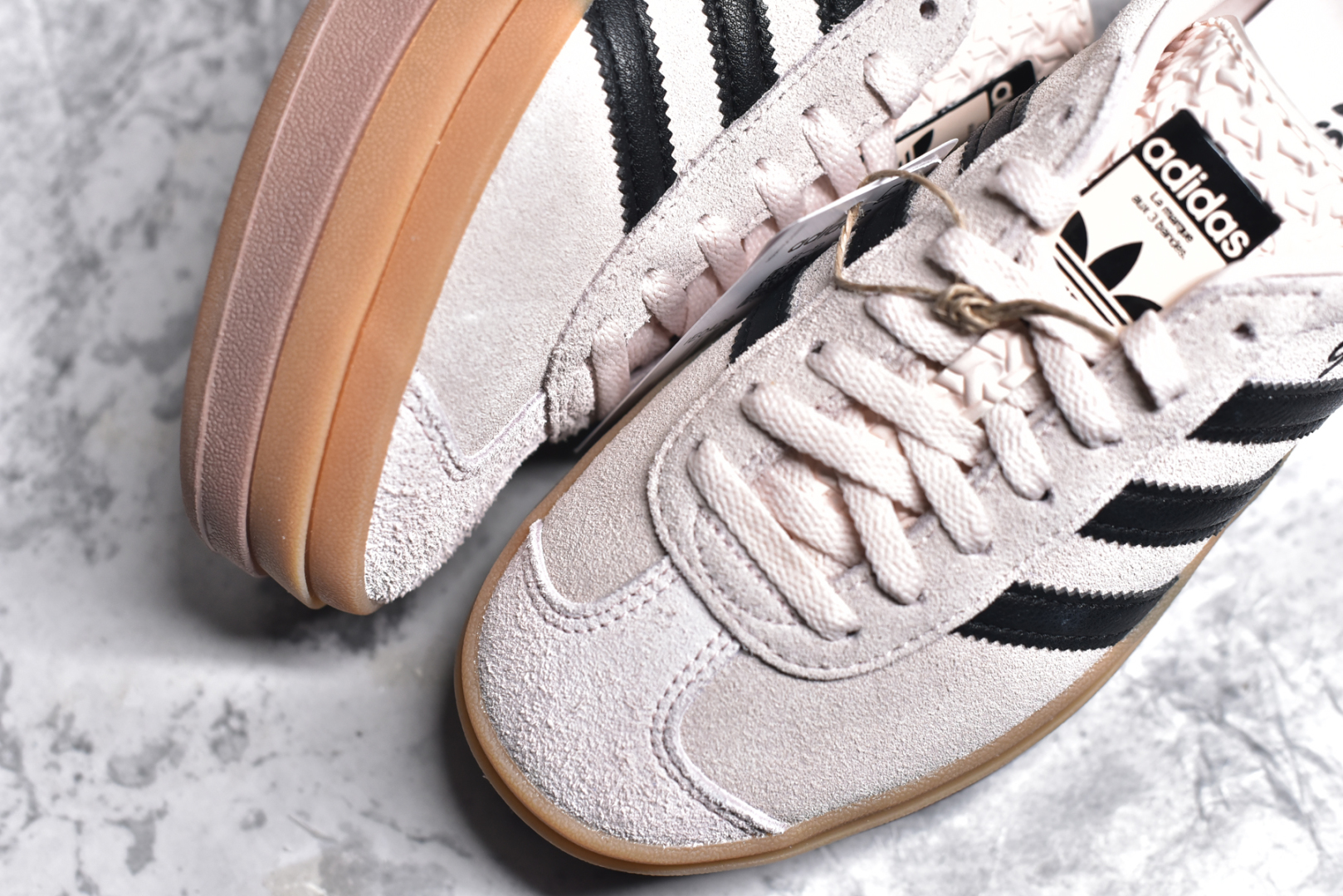 图片[8]-#AD Originals Gazelle Bold W 三叶草厚底休闲防滑耐磨低帮板鞋 鞋头出色设计 塑就出众贴合感稳固的后跟贴合足部曲线设计软弹舒适 不易磨脚橡胶鞋底配合防滑纹路设计 平稳抓地 货号：IE0429 尺码：35.5-40-选品中心