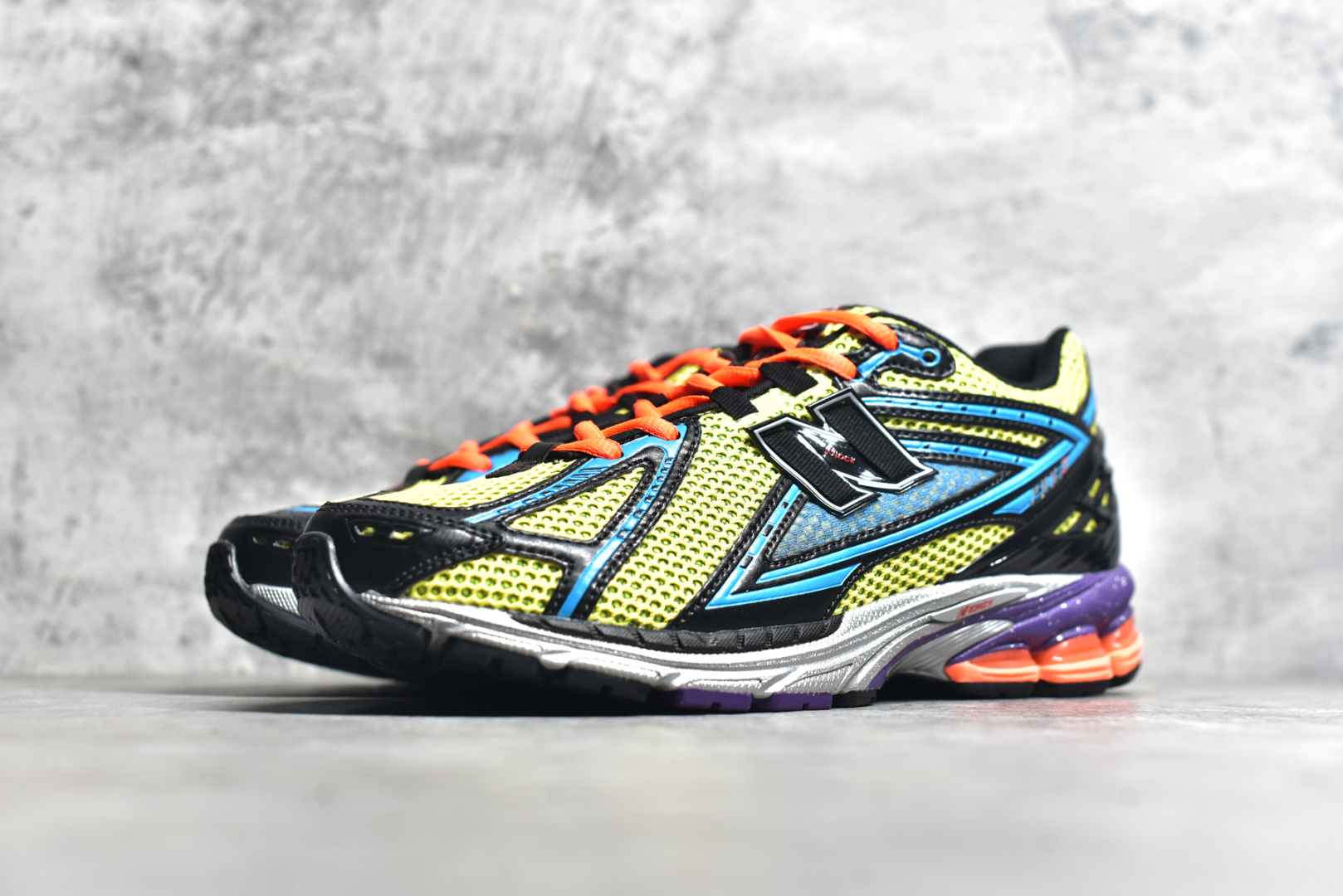 图片[2]-#New Balance 1906系列复古老爹风休闲运动慢跑鞋 #采用轻质牛剖革拼接透气网眼衬垫织物鞋面材质 T-Beam大底提供足步弓支撑，保持步态稳定 后跟搭载外露缓震胶 货号：M1906RDS 尺码：36 37 37.5 38 38.5 39 40 40.5 41 42 42.5 43 44 44.5 45-选品中心