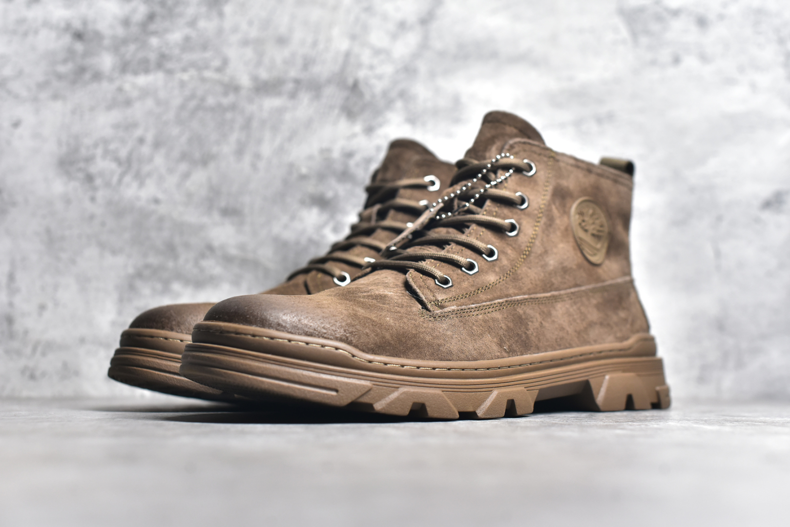 图片[2]-#Timberland添柏岚/天伯伦户外中帮休闲大黄靴系列 广东大厂品质 原盒原包装 面料采用意大利🇮🇹顶级磨砂细纹牛皮 搭配防臭防腐真皮乳胶鞋垫 给您完美的穿着体验 质量考究耐穿 型男必备 专治不帅 高品质脚感一流 尺码：39 40 41 42 43 44（皮鞋码）-选品中心