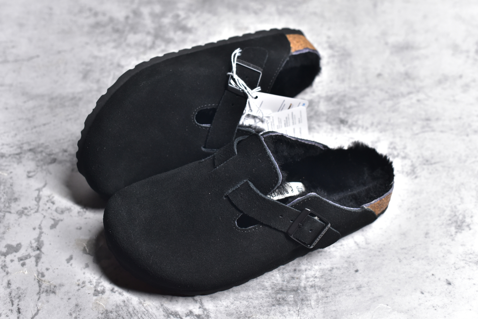 图片[7]-#独家 外贸批次 加绒Birkenstock Boston VL 勃肯软木底包头拖鞋加绒版 天鹅绒般的绒面革赋子休闲的经典外观 四季皆宜 柔软的鞋床采用额外的泡沫缓冲层 提供额外的舒适感和全天支撑 全网独家首发 源于德国的严谨工艺 牛巴戎面 中层松木 EVA 三层组合大底 优质牛皮面料五金扣 出口订单 尺码：35 36 37 38 39 40-选品中心