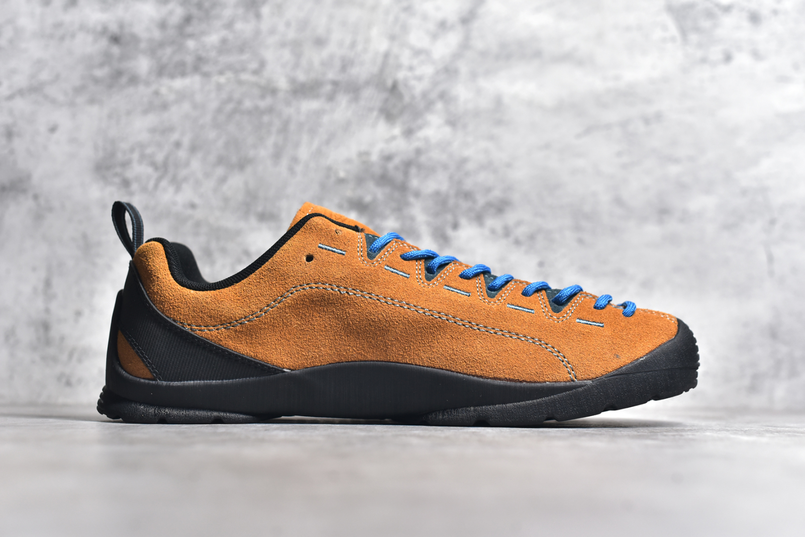 图片[3]-#Keen Jasper Rocks SP 美国人气户外品牌-科恩贾斯珀都市系列复古低帮系带户外风露营徒步登山运动训练鞋 原楦型开发纸版 采用固色翻毛皮鞋面材质 内嵌高密度EVA发泡缓震脚垫 外置一体式包裹防滑防剐蹭耐磨橡胶大底 向经典的90年代致敬 山系神级鞋履 尺码：35 36 37 38 39 40 41 42 43 44 45-选品中心